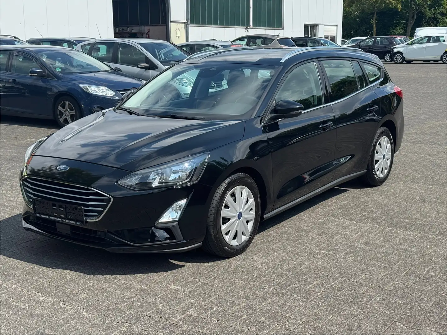 Ford Focus Turnier 1.5EcoBlue COOL&CONNECT NAVI TEMPOMAT PPS Noir - 1