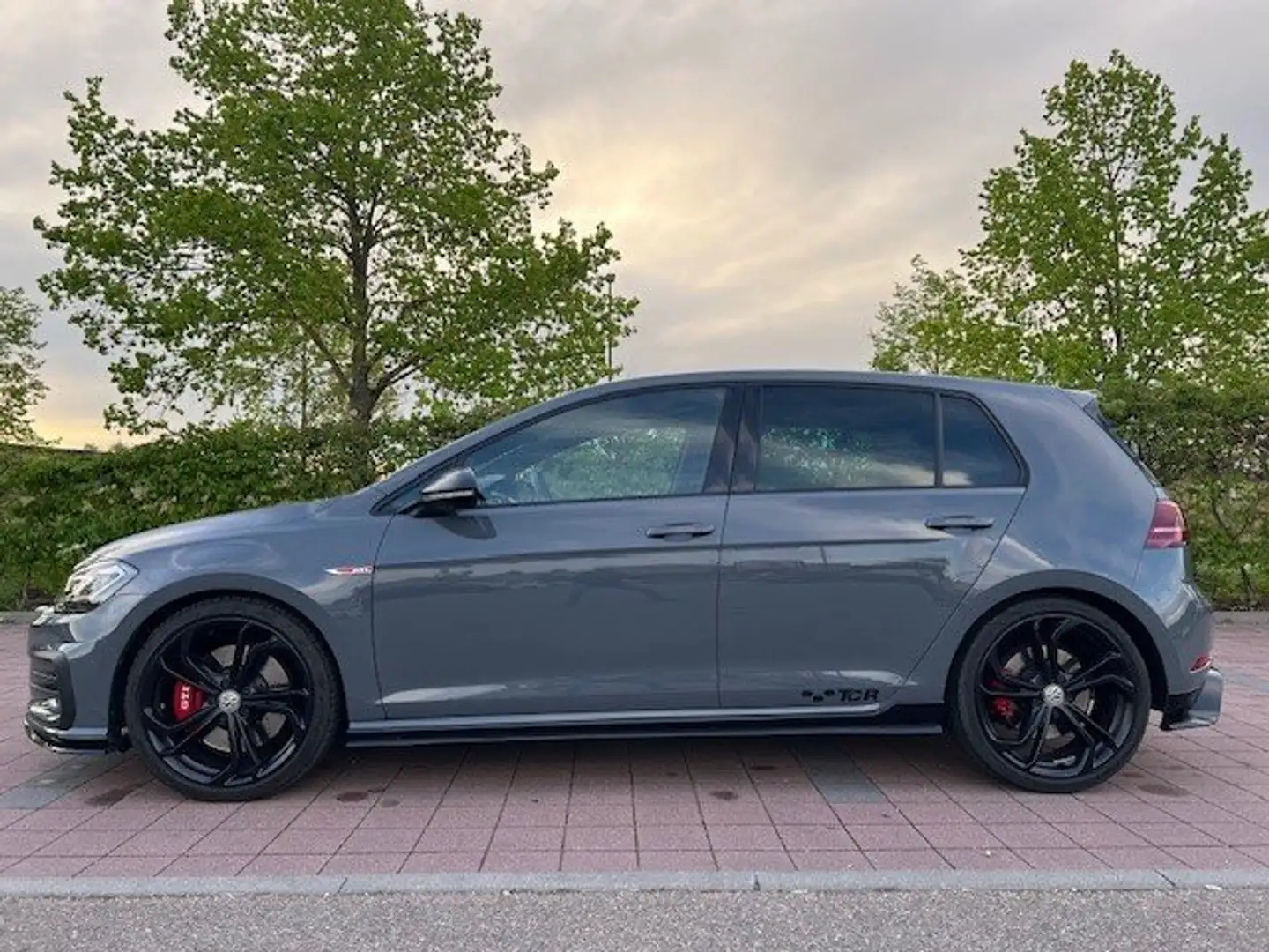 Volkswagen Golf GTI Golf GTI TCR 2.0 TSI REIFNITZ/AKRA/ACC/DCC/HELIX Gri - 2