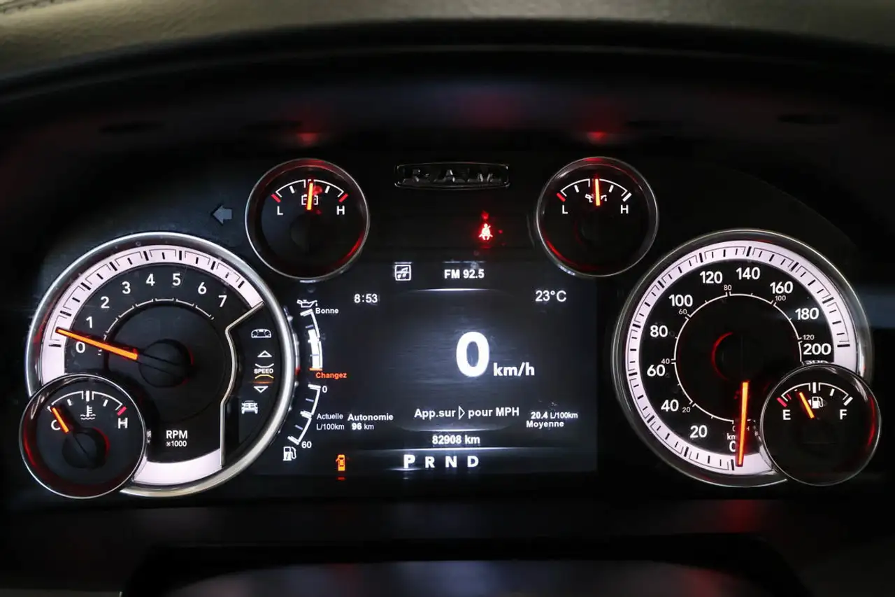 RAM 1500 снимка RAM 1500