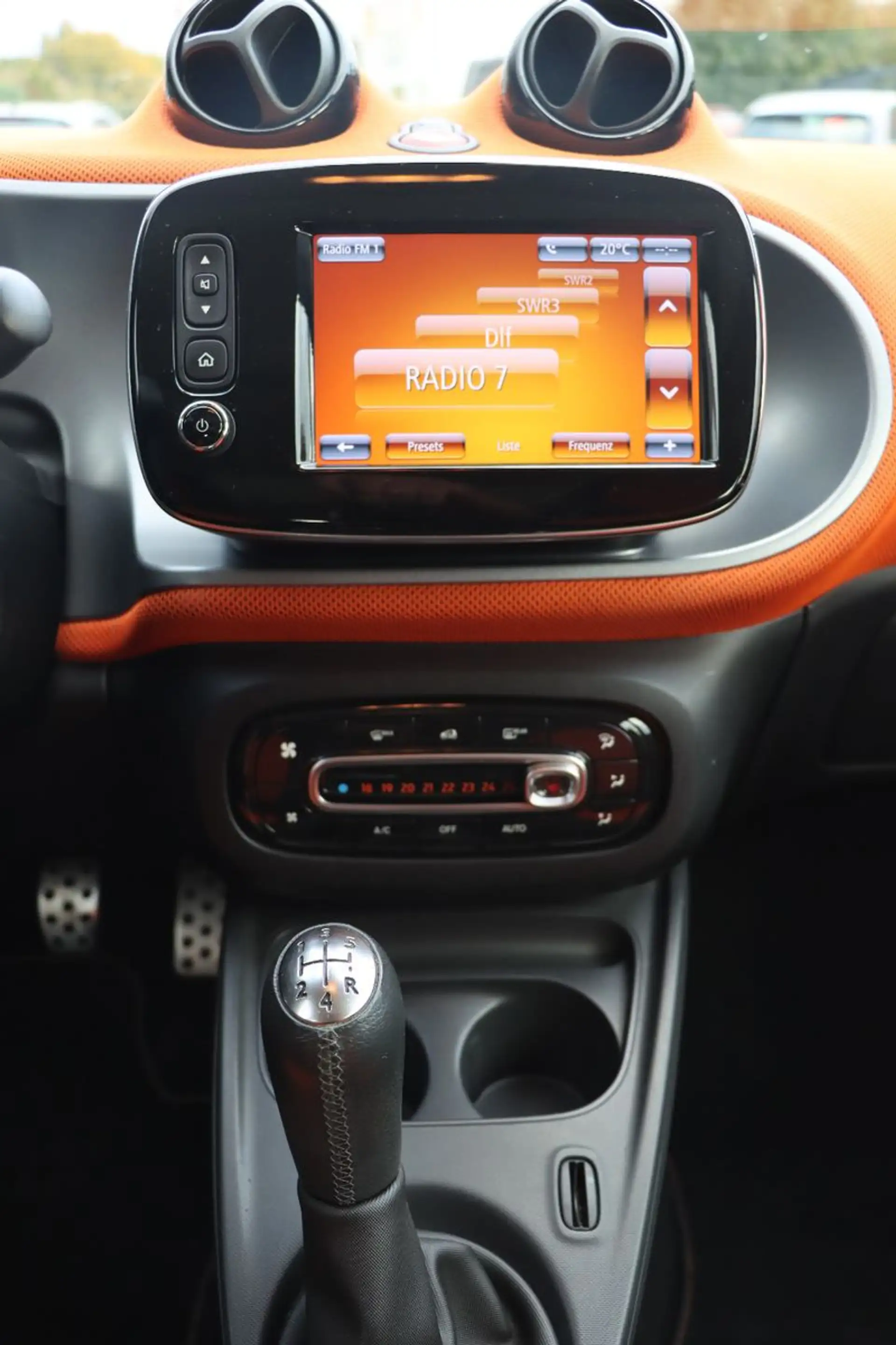 smart forFour Edition #1 l NAVI l PANORAMA l SHZ l — photo 14