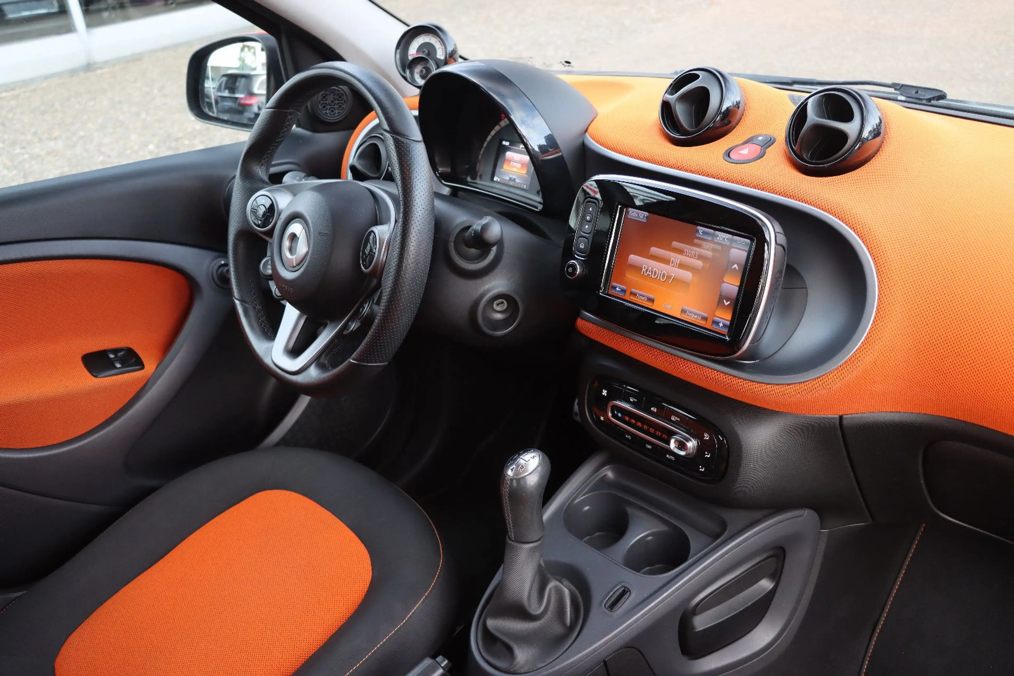 smart forFour Edition #1 l NAVI l PANORAMA l SHZ l — photo 11