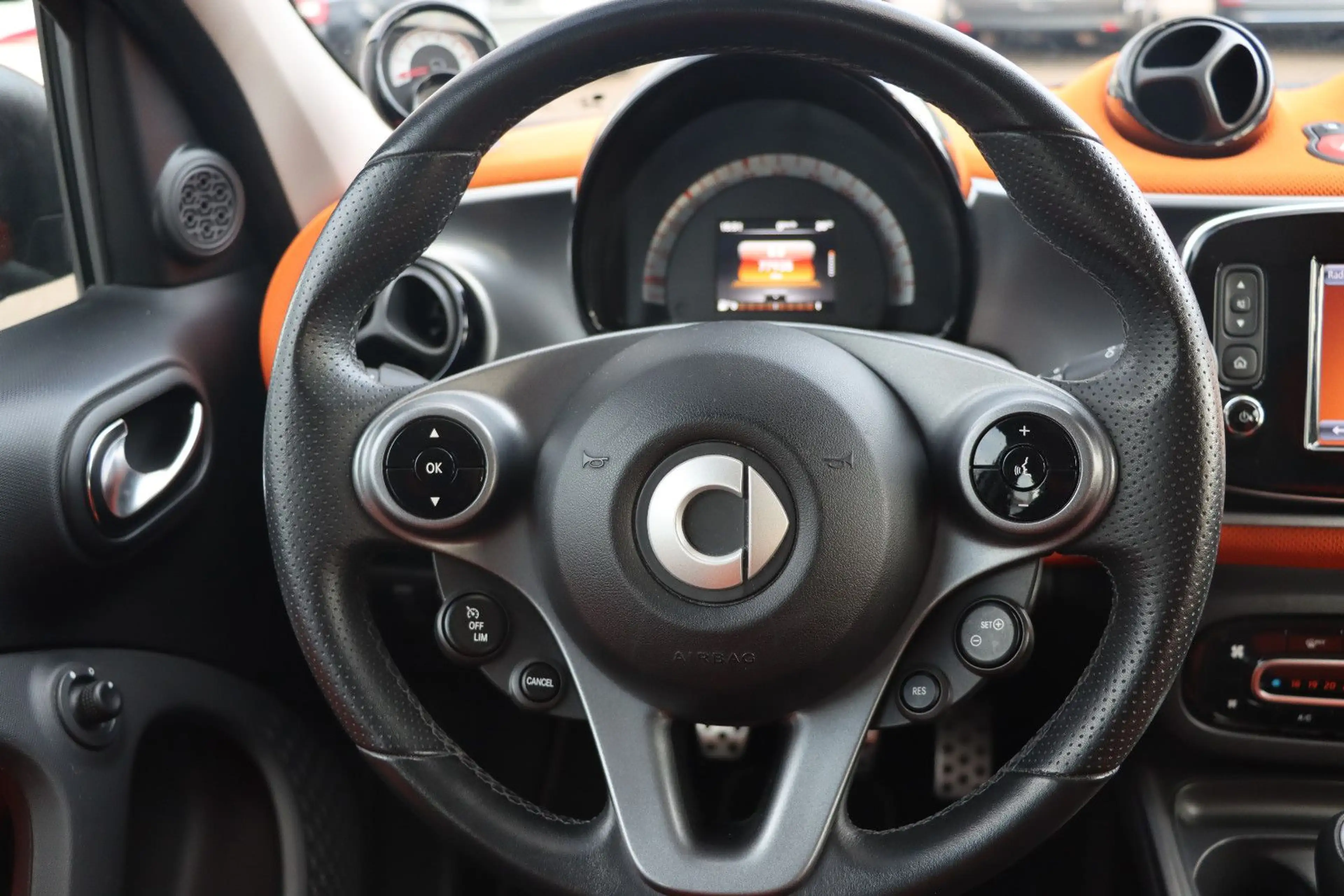 smart forFour Edition #1 l NAVI l PANORAMA l SHZ l — photo 15