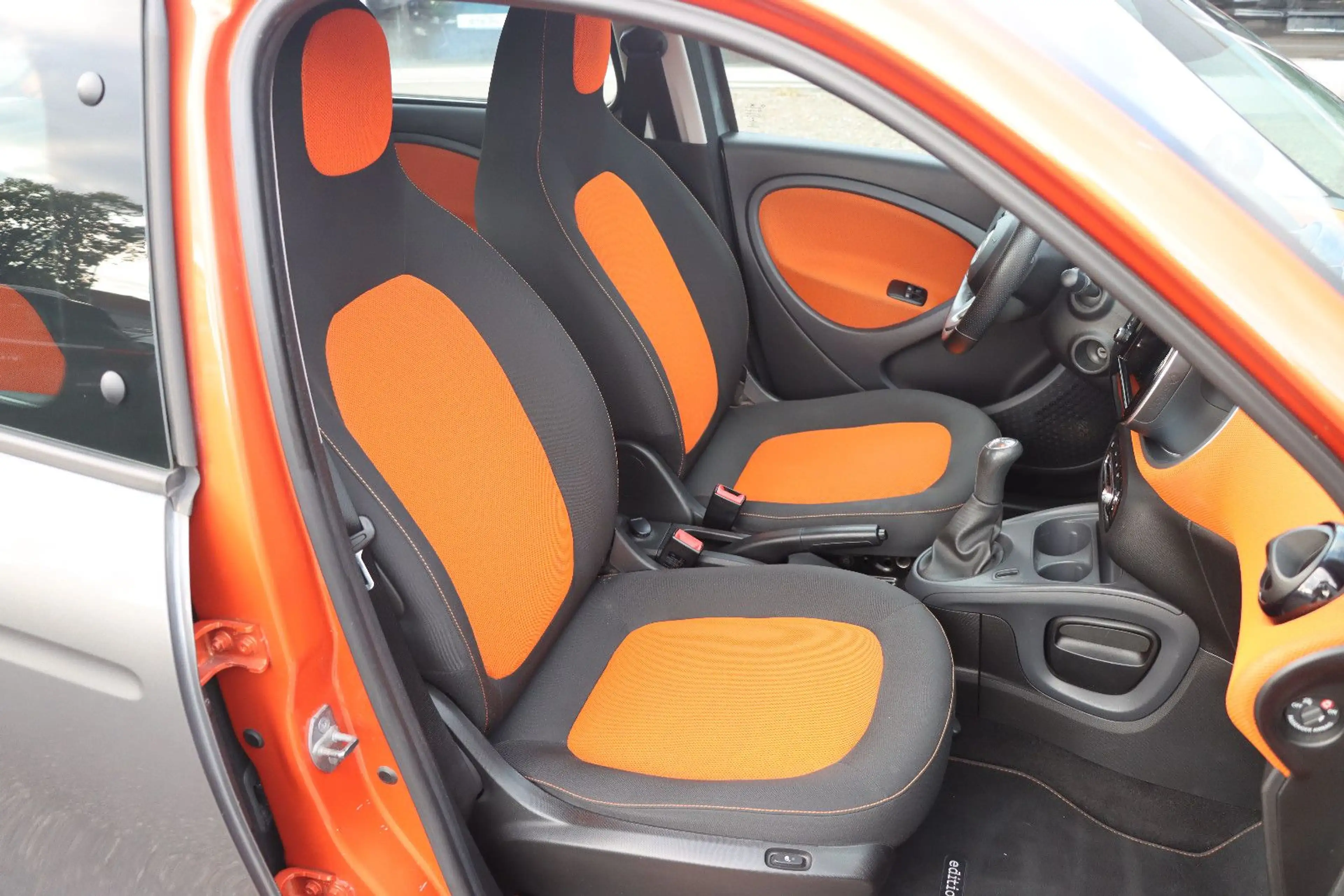 smart forFour Edition #1 l NAVI l PANORAMA l SHZ l — photo 10