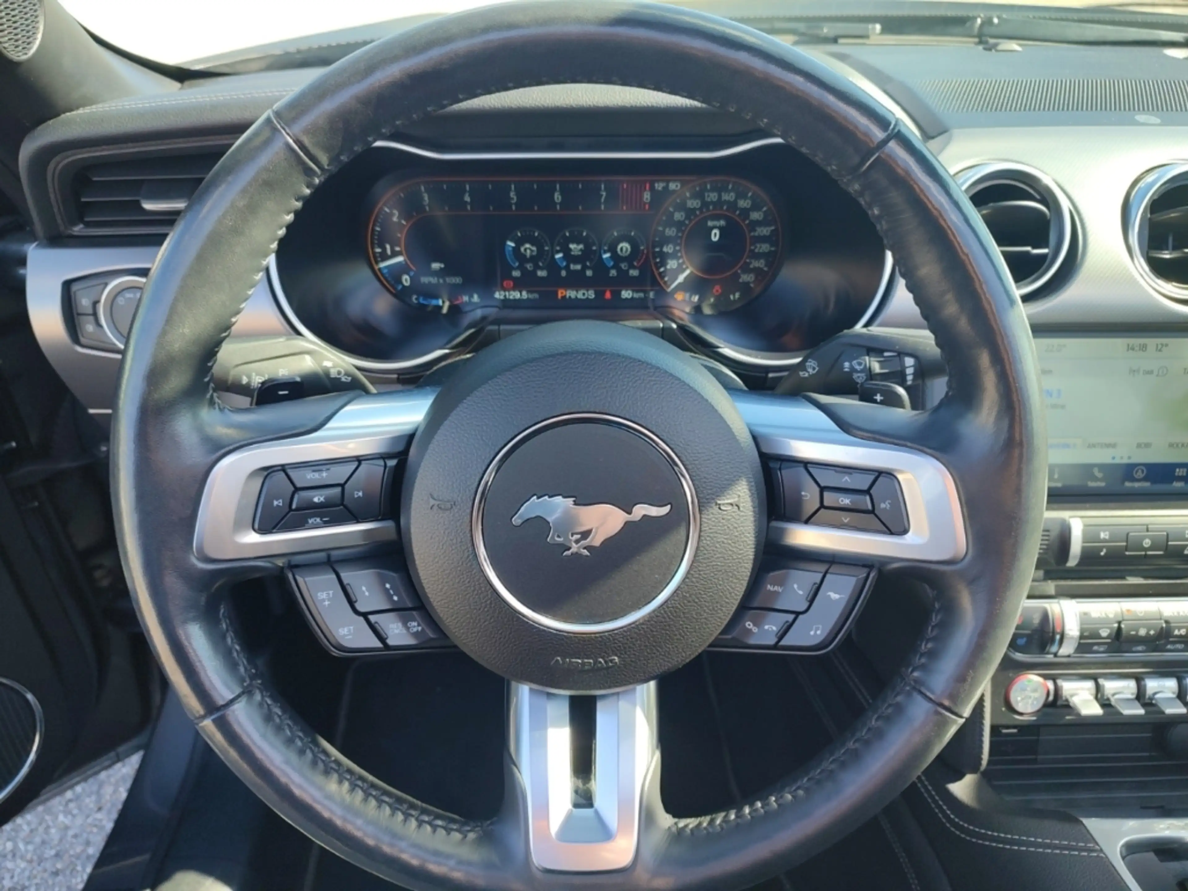 Ford Mustang GT Convertible Cabr. LEDER ACC AUTOM SitzKlim NAVI — photo 9