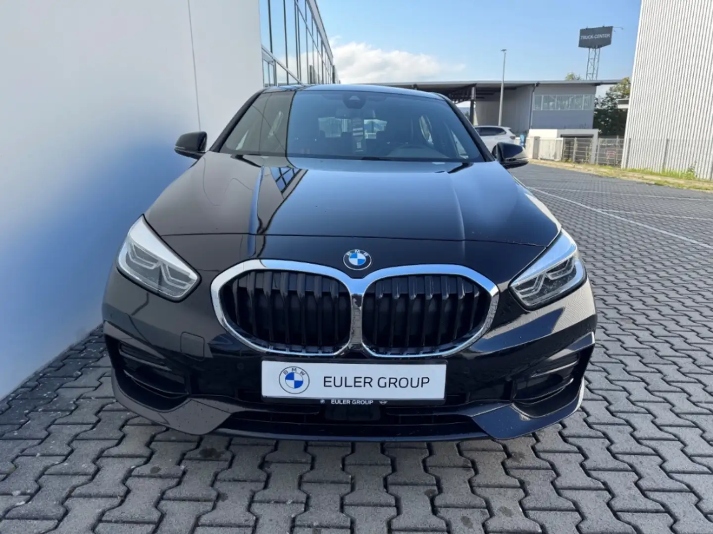 BMW 118 i 5-Türer Sport Line PDC LED LED LCProf Schwarz - 2