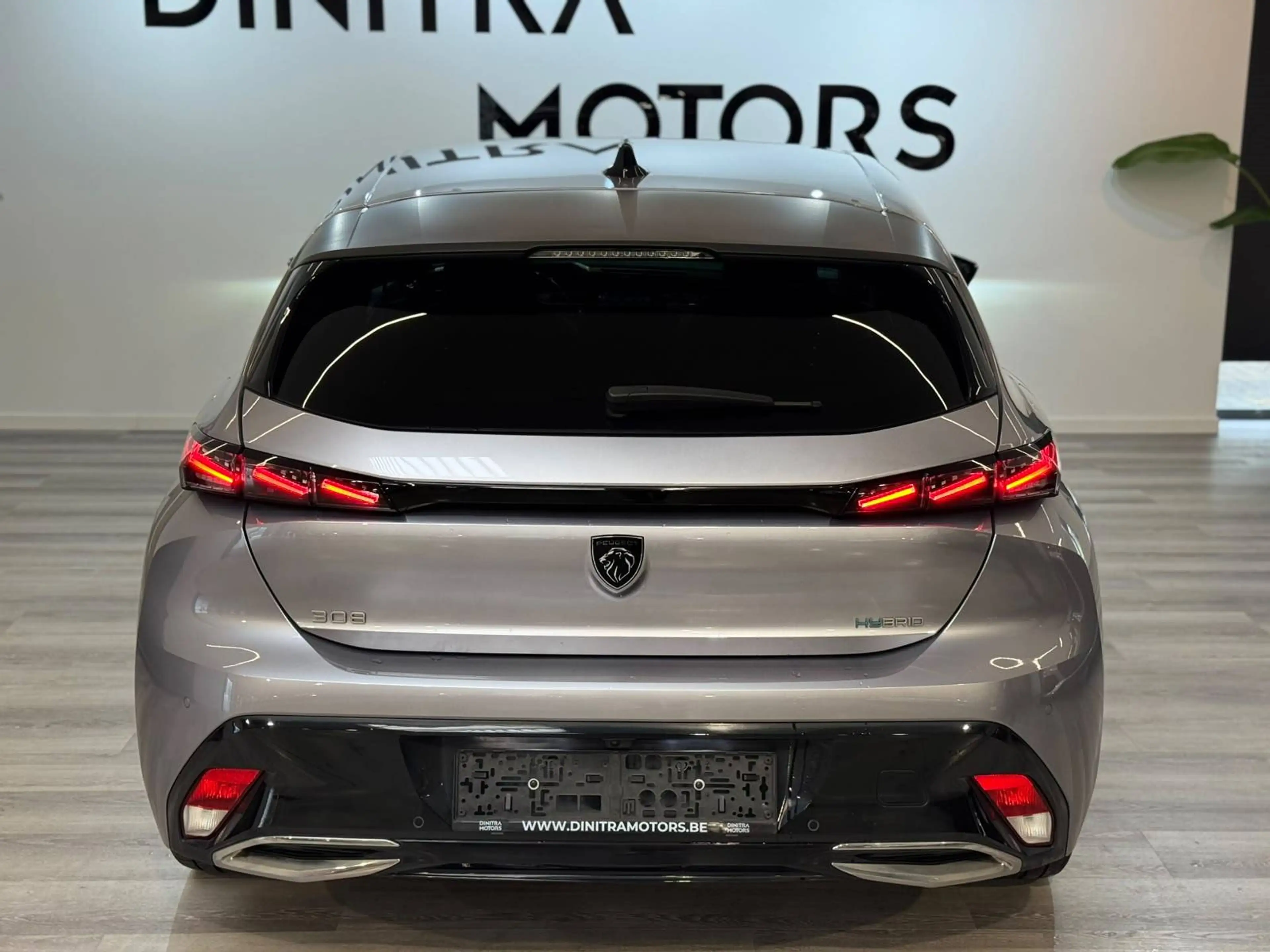 Peugeot 308 GT 1.6 Plug-in Hybrid – ACC / 360° / Alcantara / Memory / Navi / 18” — photo 6