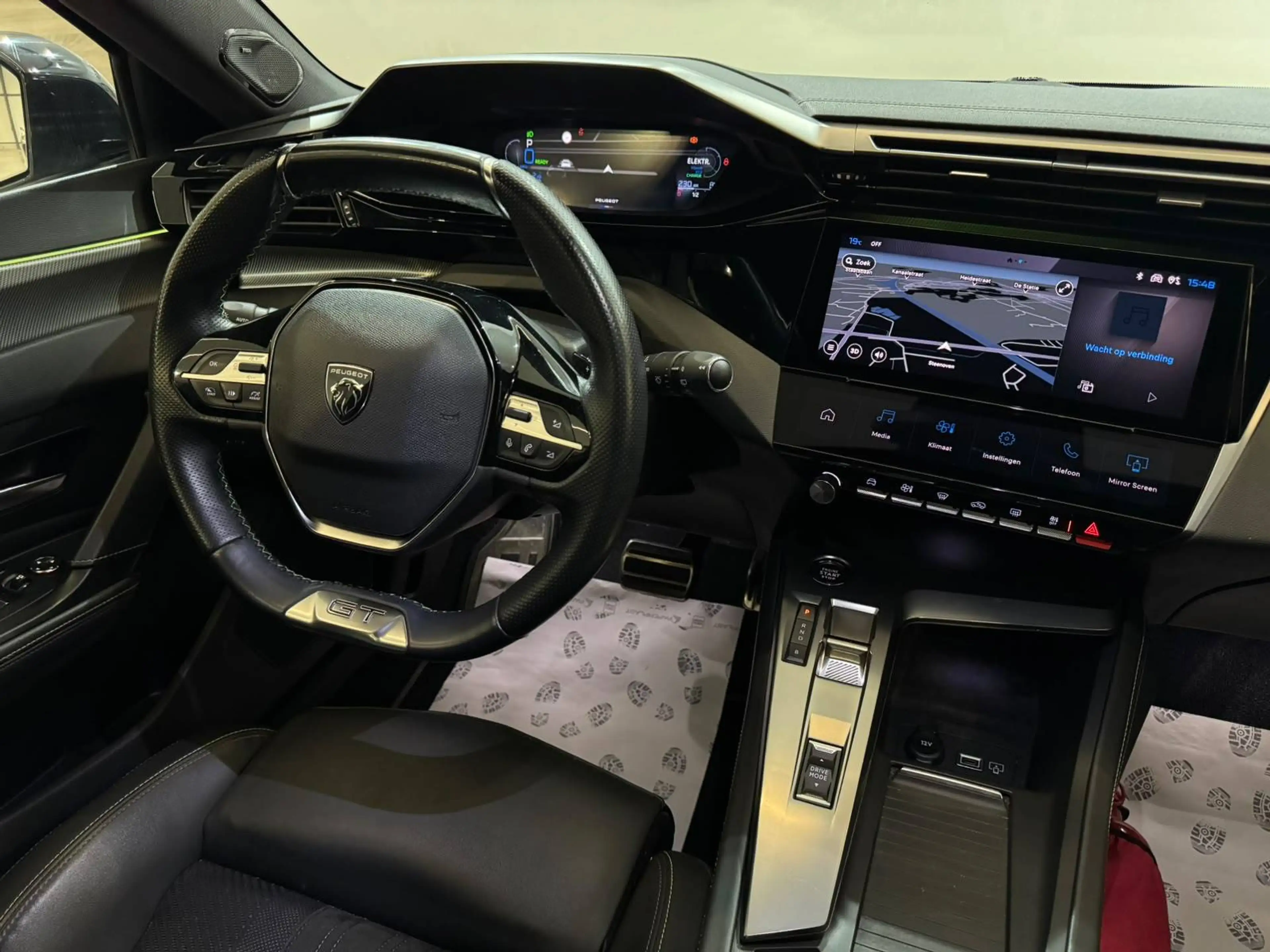 Peugeot 308 GT 1.6 Plug-in Hybrid – ACC / 360° / Alcantara / Memory / Navi / 18” — photo 11