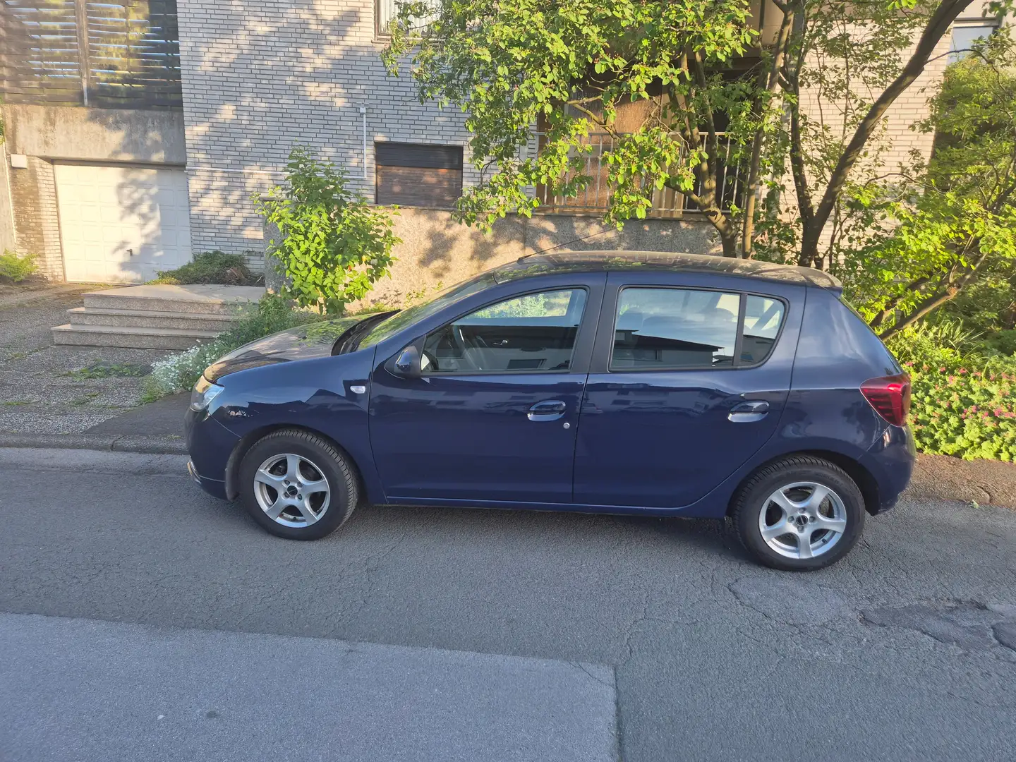 Dacia Sandero SCe 75 Essential Blue - 2