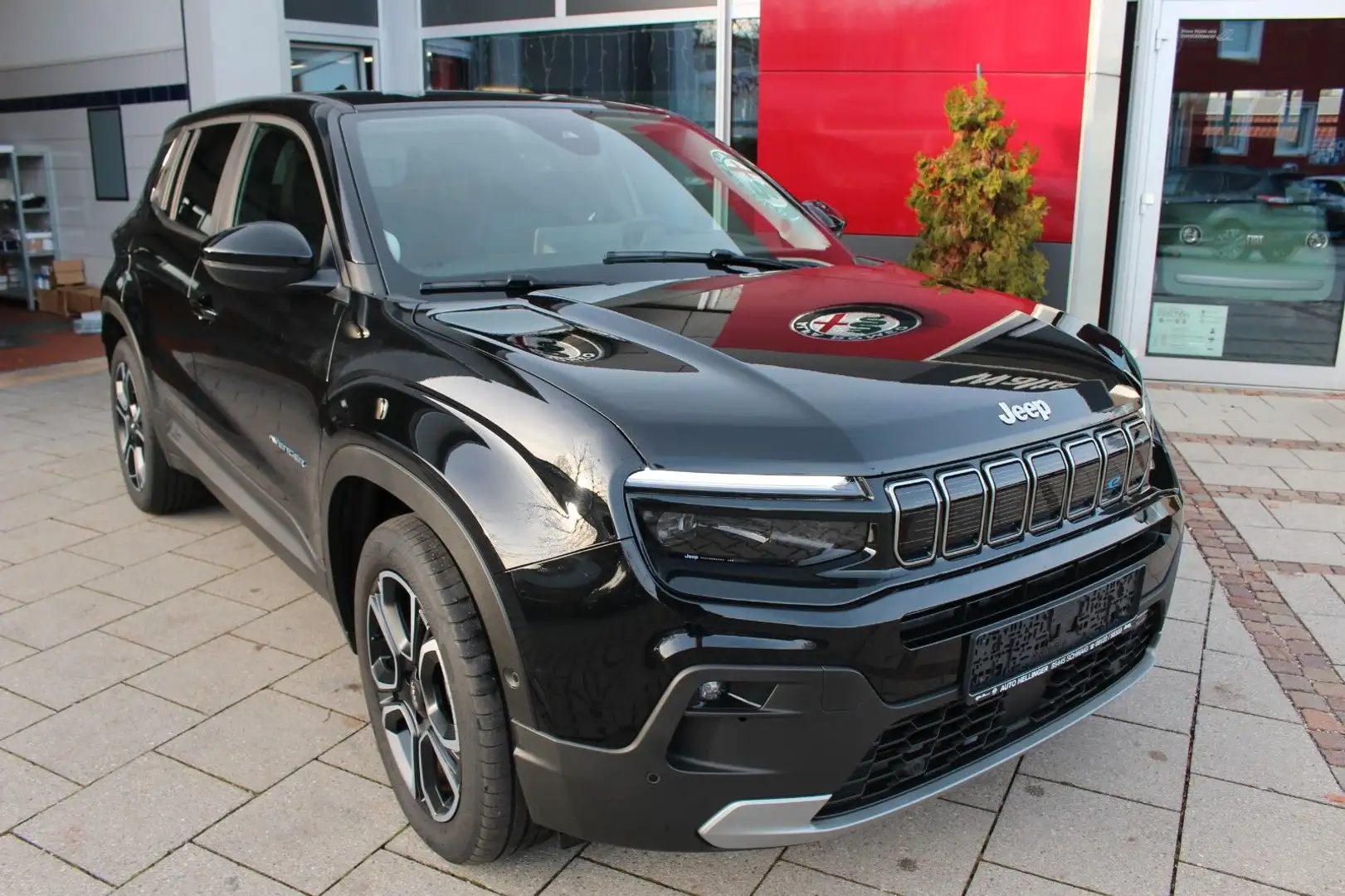 Jeep Avenger Summit Electric Schwarz - 1