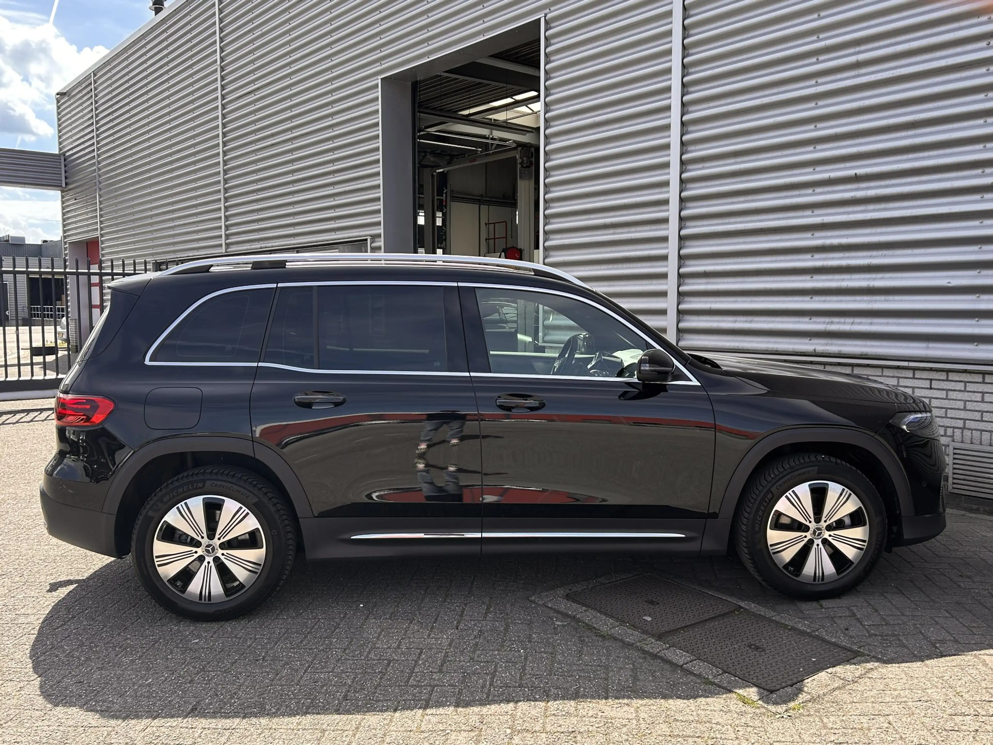 Mercedes-Benz EQB 250 250+ Essential Line 71 kWh | Trekhaak | Cruise Con — photo 4