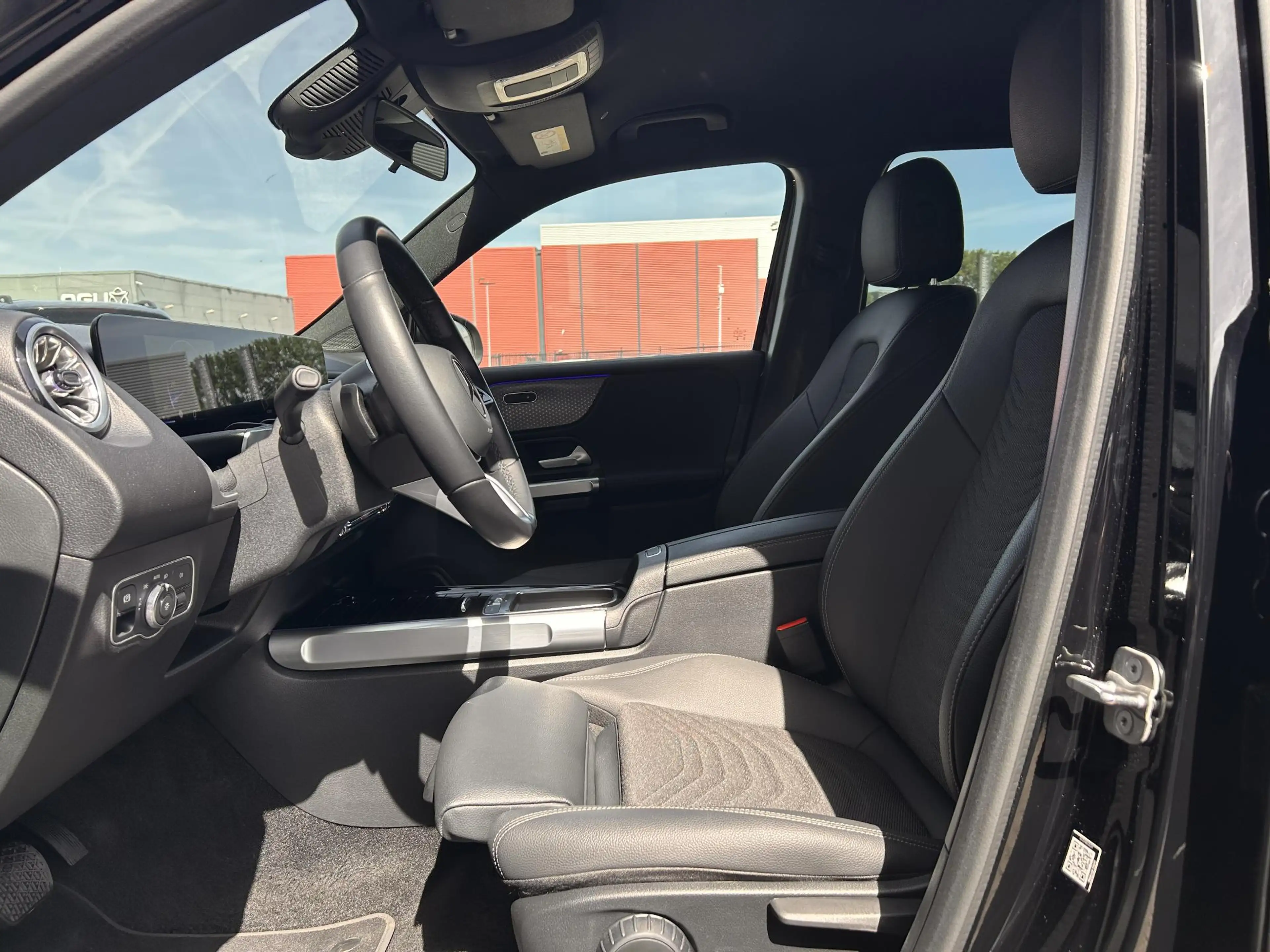 Mercedes-Benz EQB 250 250+ Essential Line 71 kWh | Trekhaak | Cruise Con — photo 7