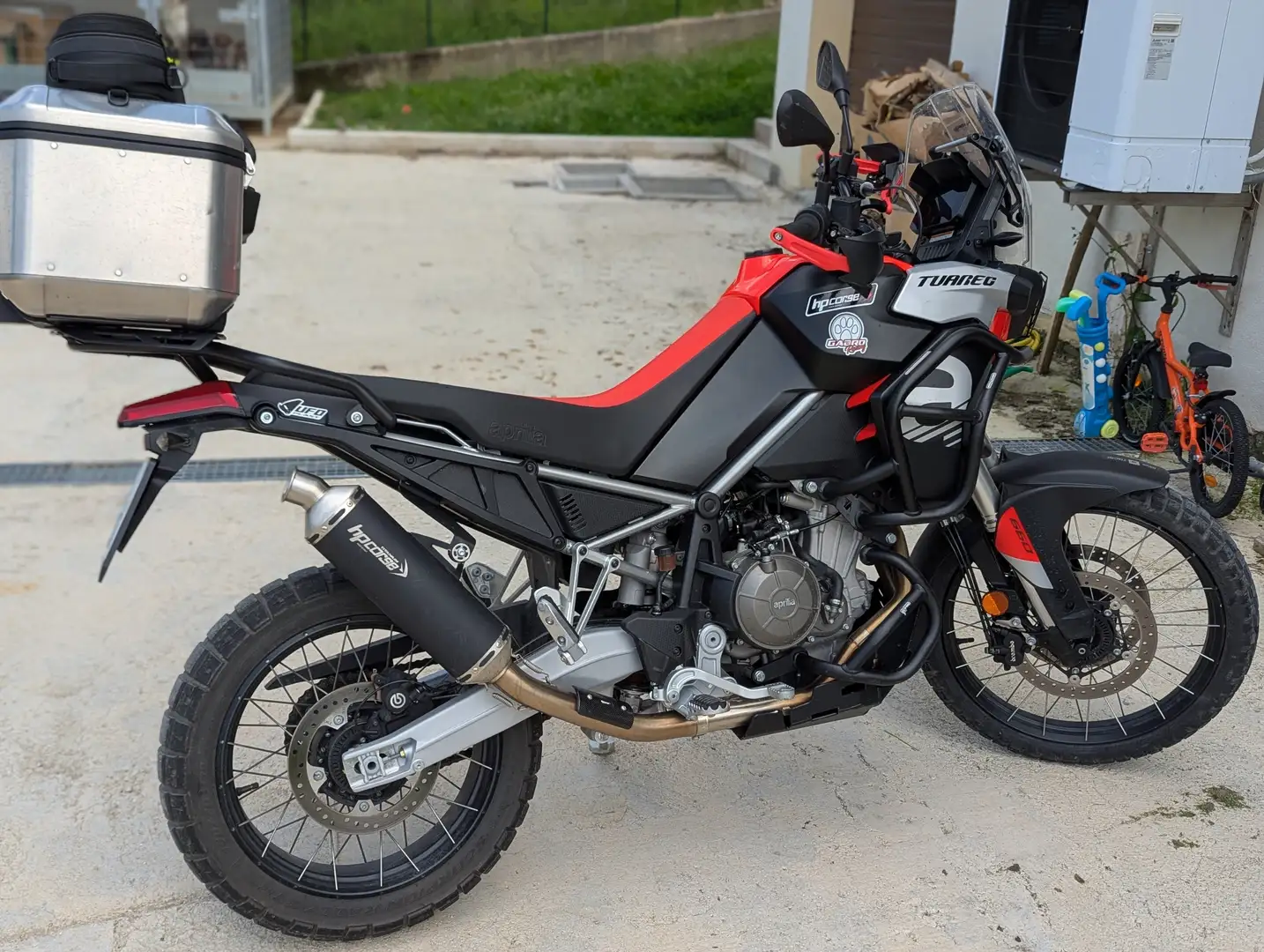 Aprilia Tuareg 660 Červená - 1