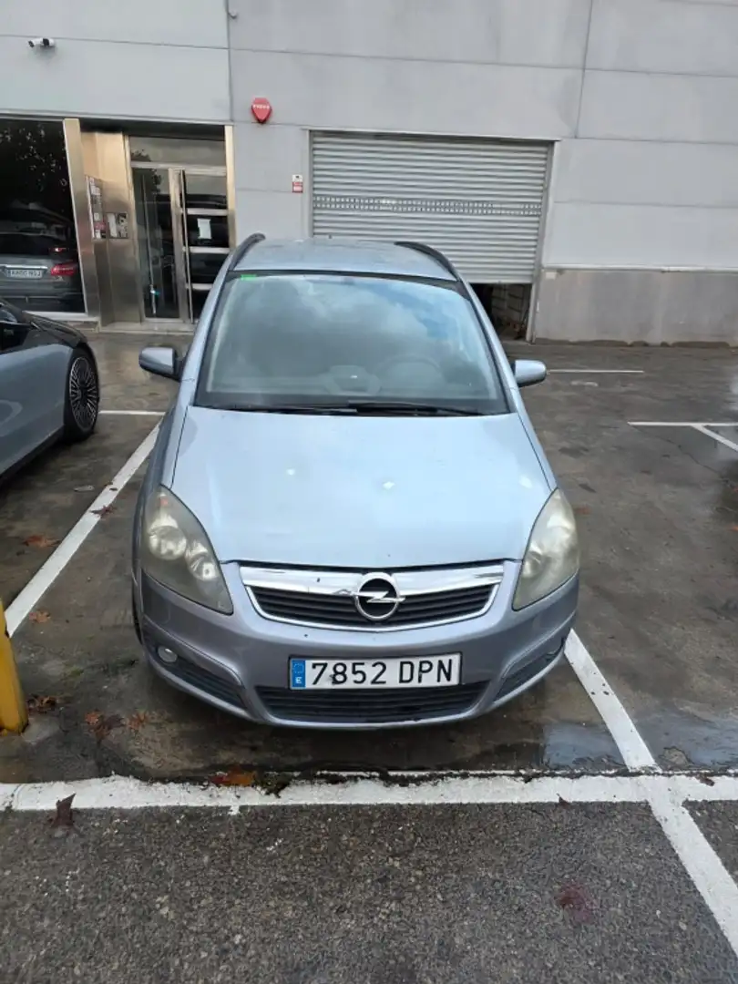 Opel Zafira 1.9CDTi 16v Enjoy 150 Gris - 1