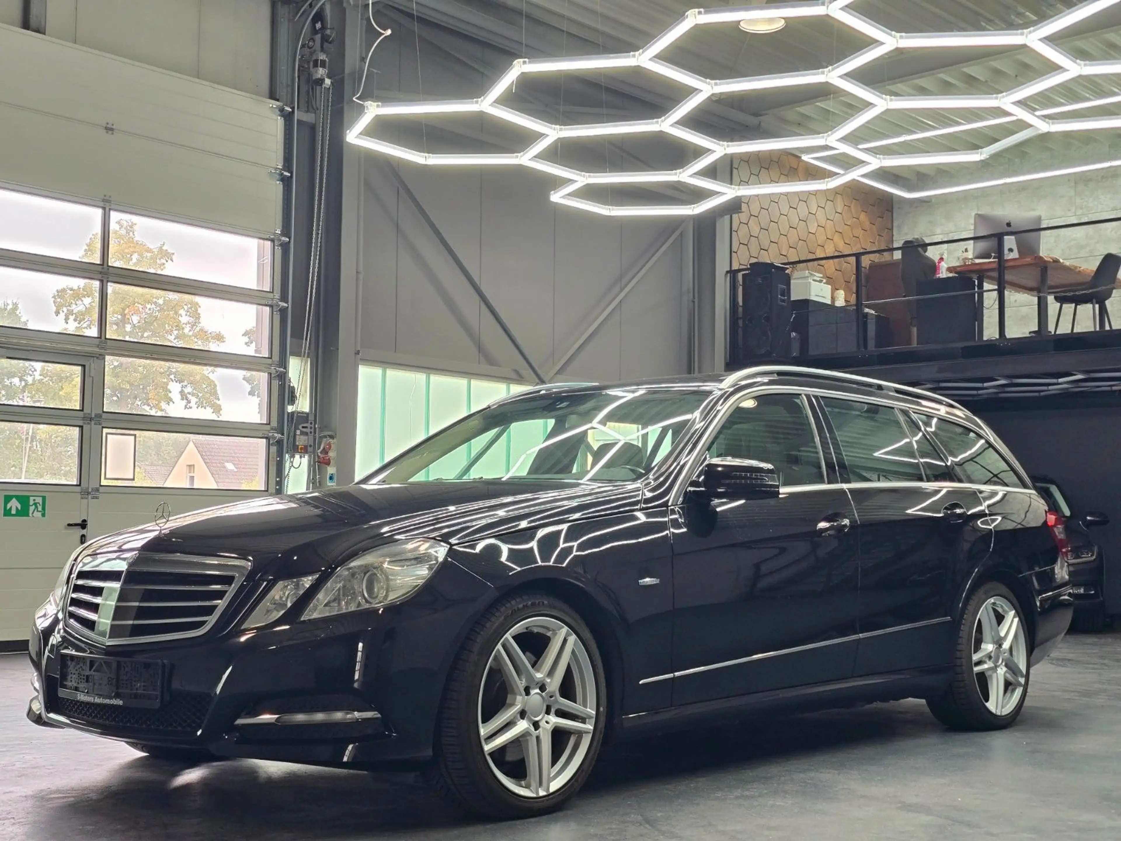Mercedes-Benz E 350 CDI 4MATIC T/Exclusive/Massage/AHK/Nappa — photo 10
