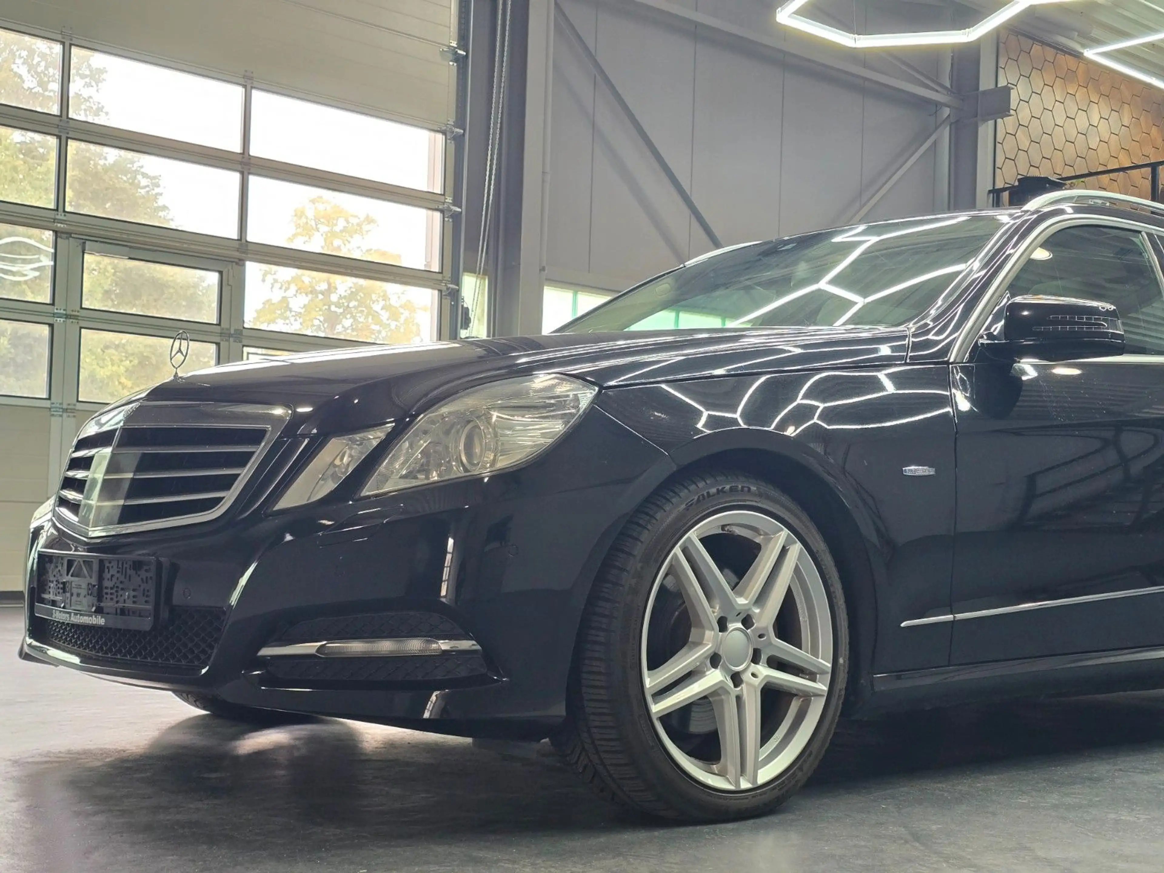 Mercedes-Benz E 350 CDI 4MATIC T/Exclusive/Massage/AHK/Nappa — photo 11
