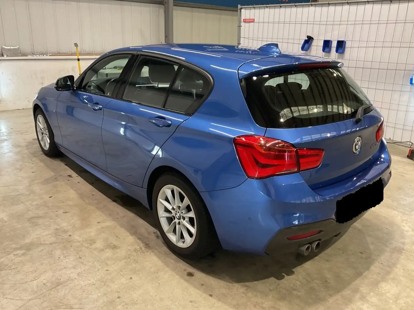 BMW 120 120i Edition M Sport Shadow Blauw - 2