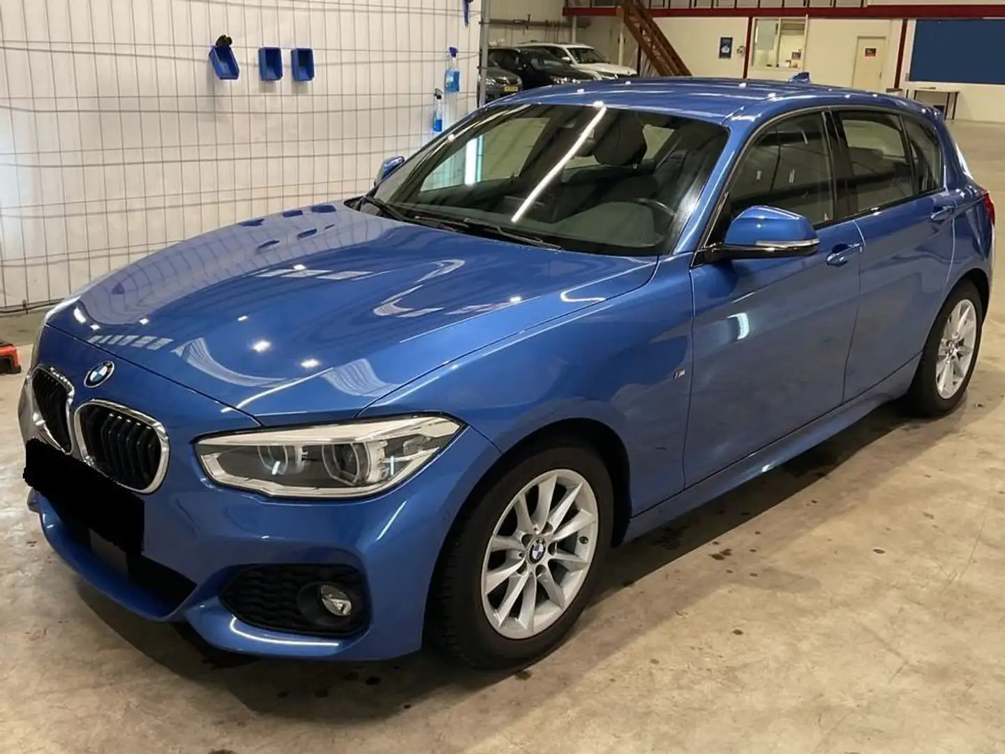 BMW 120 120i Edition M Sport Shadow Blauw - 1