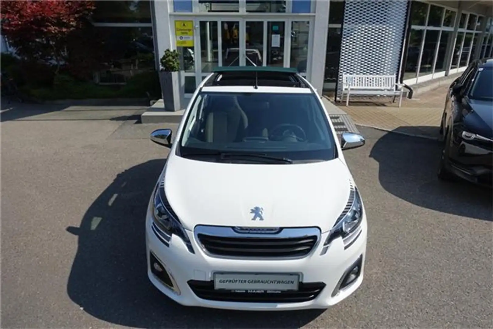 Peugeot 108 1,0 VTi 72 TOP! Collection Blanc - 2