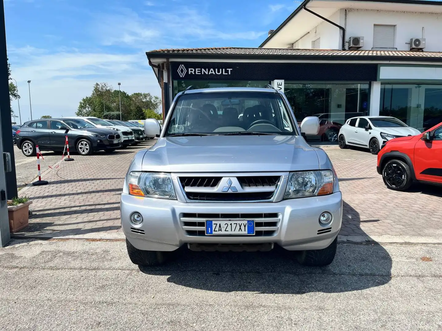Mitsubishi Pajero Pajero 2.5 TDI 3p. Invite Dakar Grigio - 2
