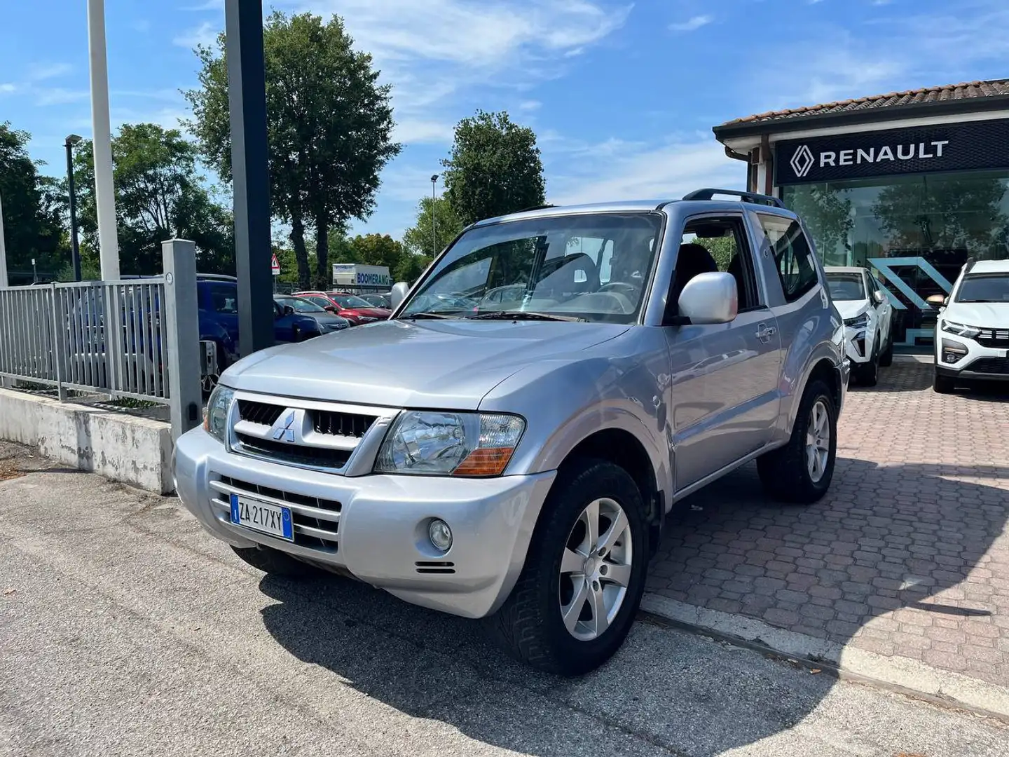 Mitsubishi Pajero Pajero 2.5 TDI 3p. Invite Dakar Grigio - 1