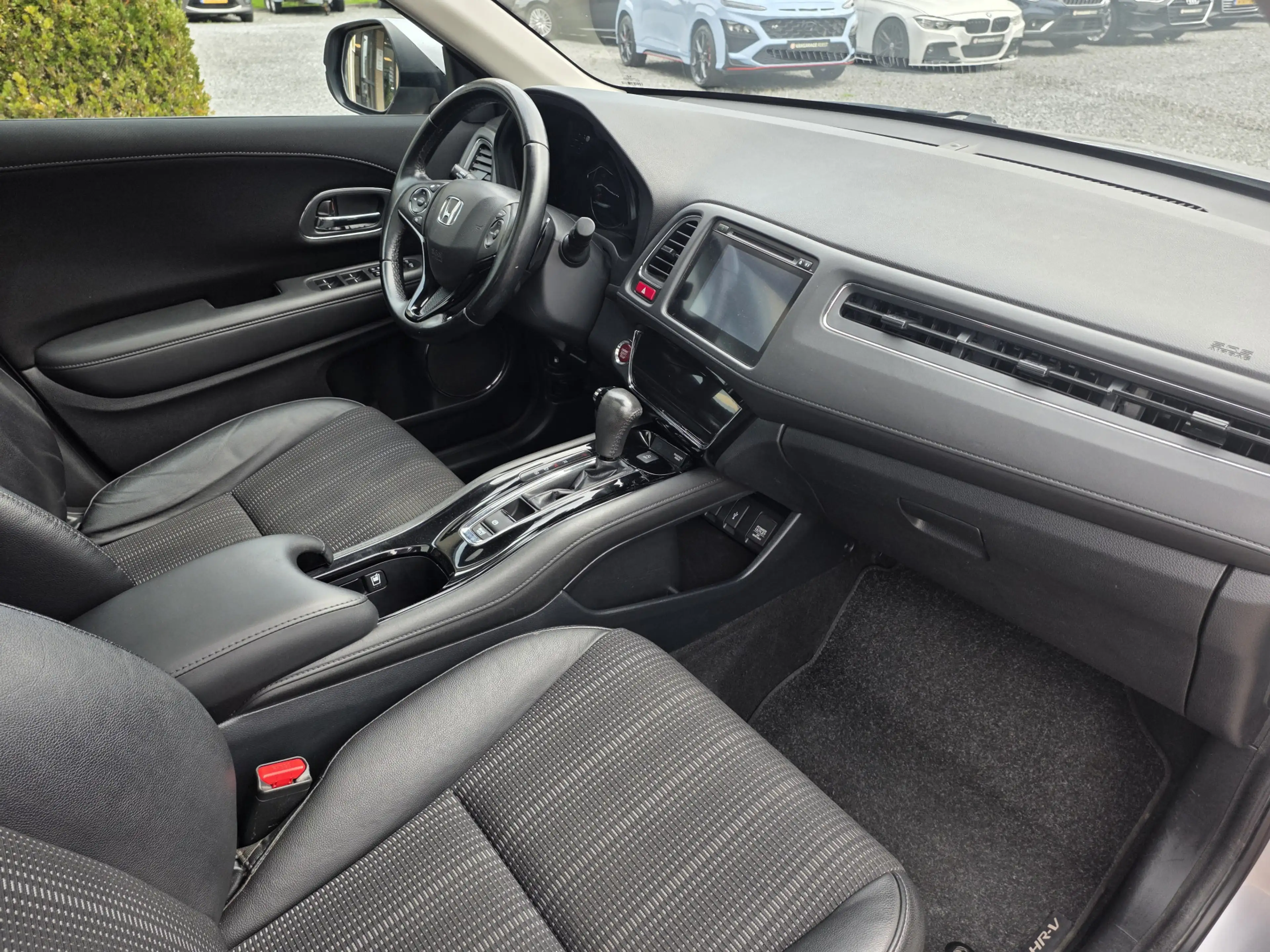 Honda HR-V 1.5 i-VTEC Executive Pano Automaat — photo 22