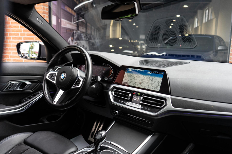BMW 318 3-serie Touring 318i High Executive M-Sport Pano / — photo 10