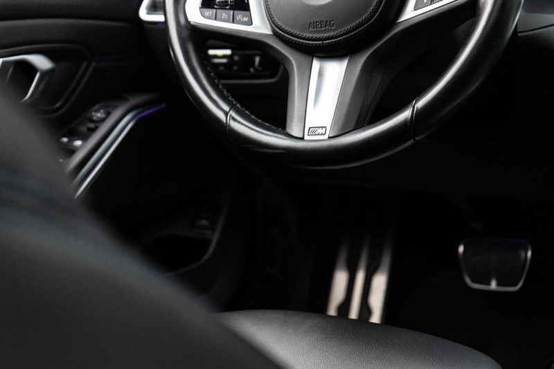 BMW 318 3-serie Touring 318i High Executive M-Sport Pano / — photo 12