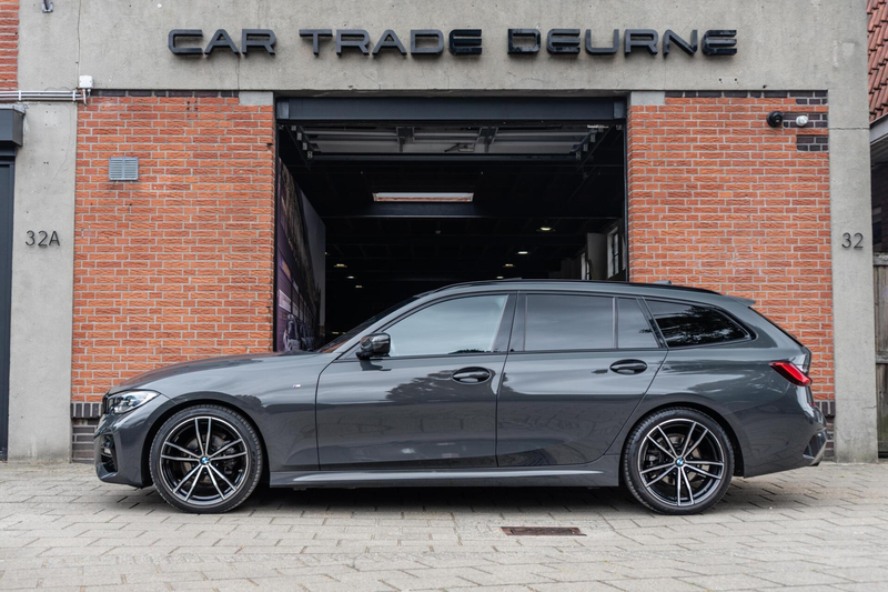 BMW 318 3-serie Touring 318i High Executive M-Sport Pano / — photo 4