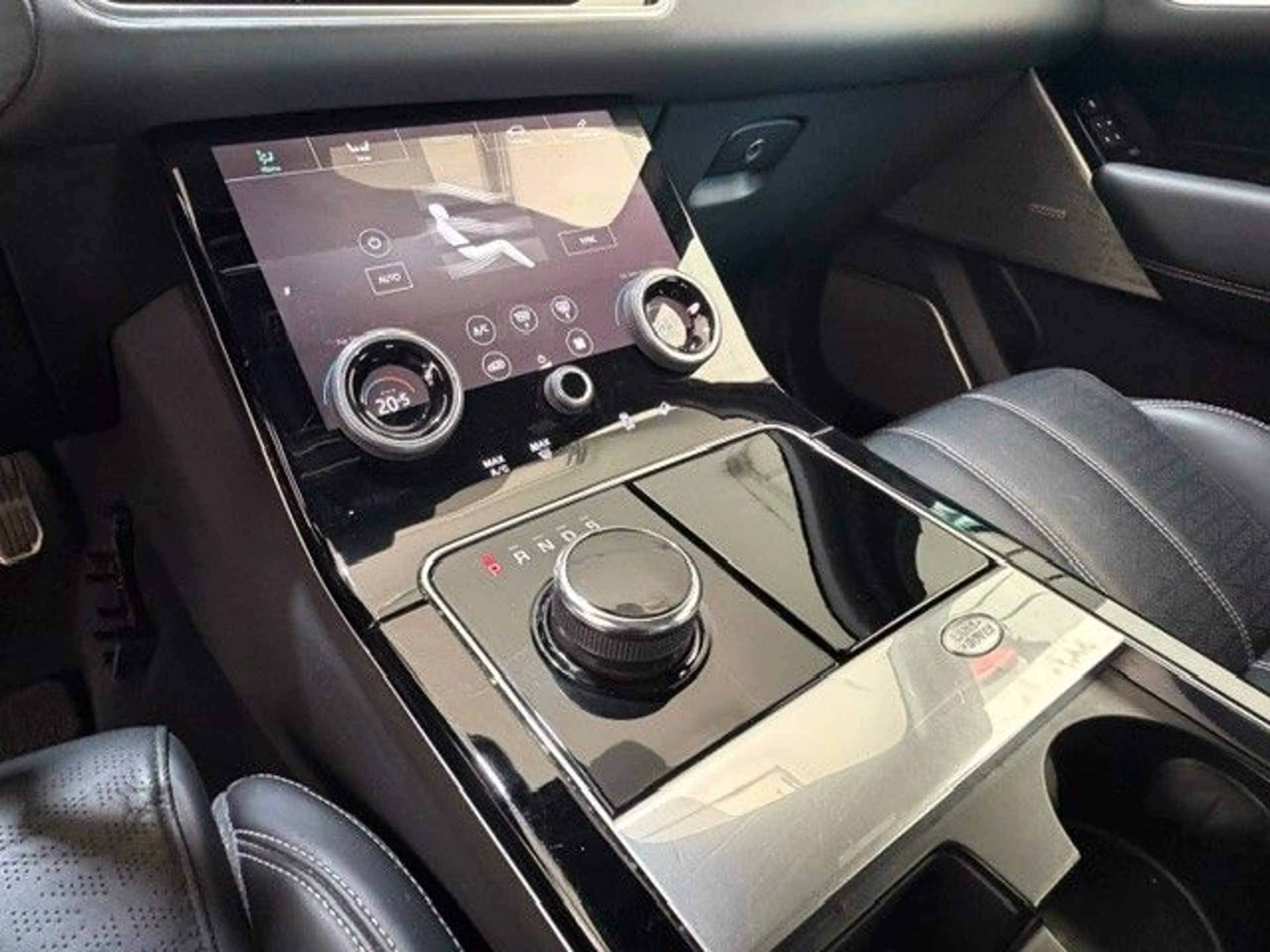 Land Rover Range Rover Velar VELAR 300D R-Dynamic HSE,DAB,PANO,MASSAG,HEAD-UP — photo 14