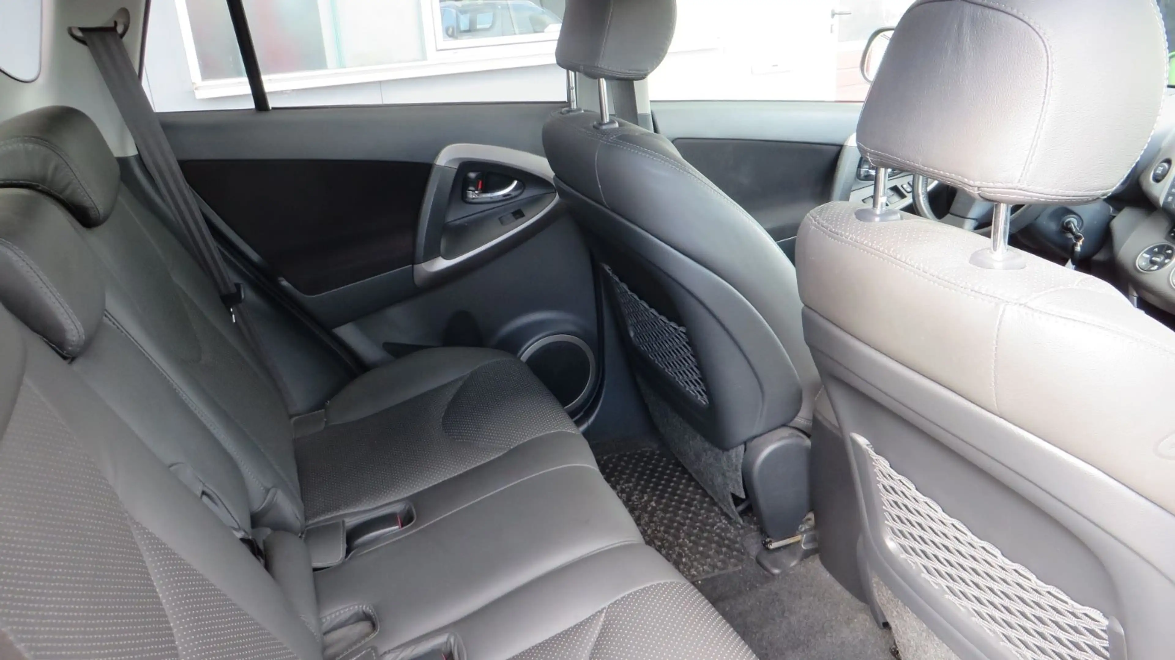 Toyota RAV 4 RAV4 Cross Sport AHK — photo 19