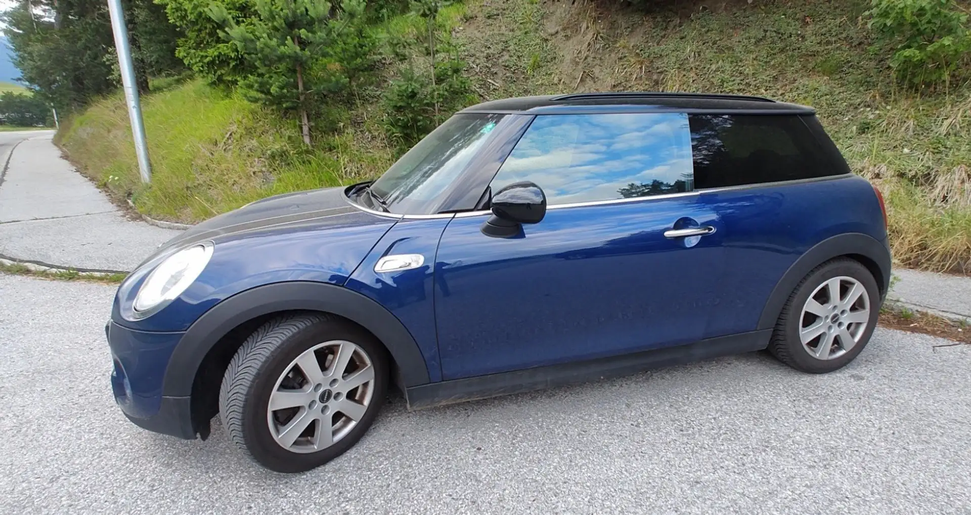 MINI Cooper SD Hatch Blau - 2