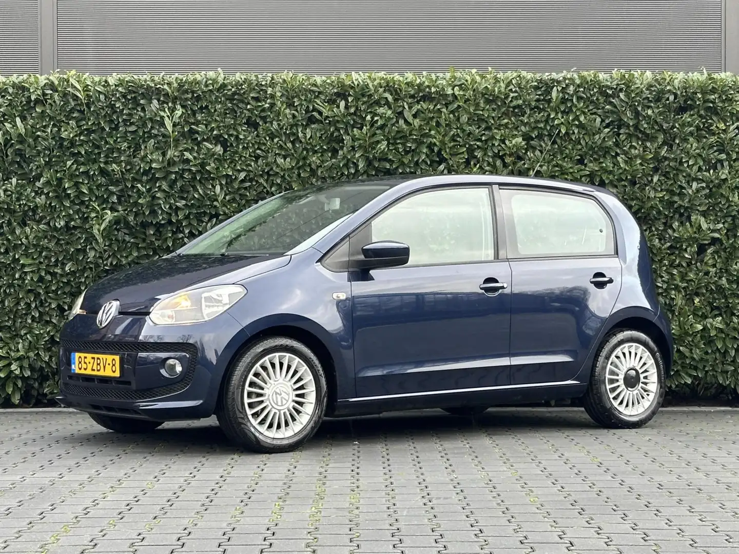Volkswagen up! 1.0 move up! BlueMotion, NL AUTO, NAP LOGISCH, NAV Blauw - 1