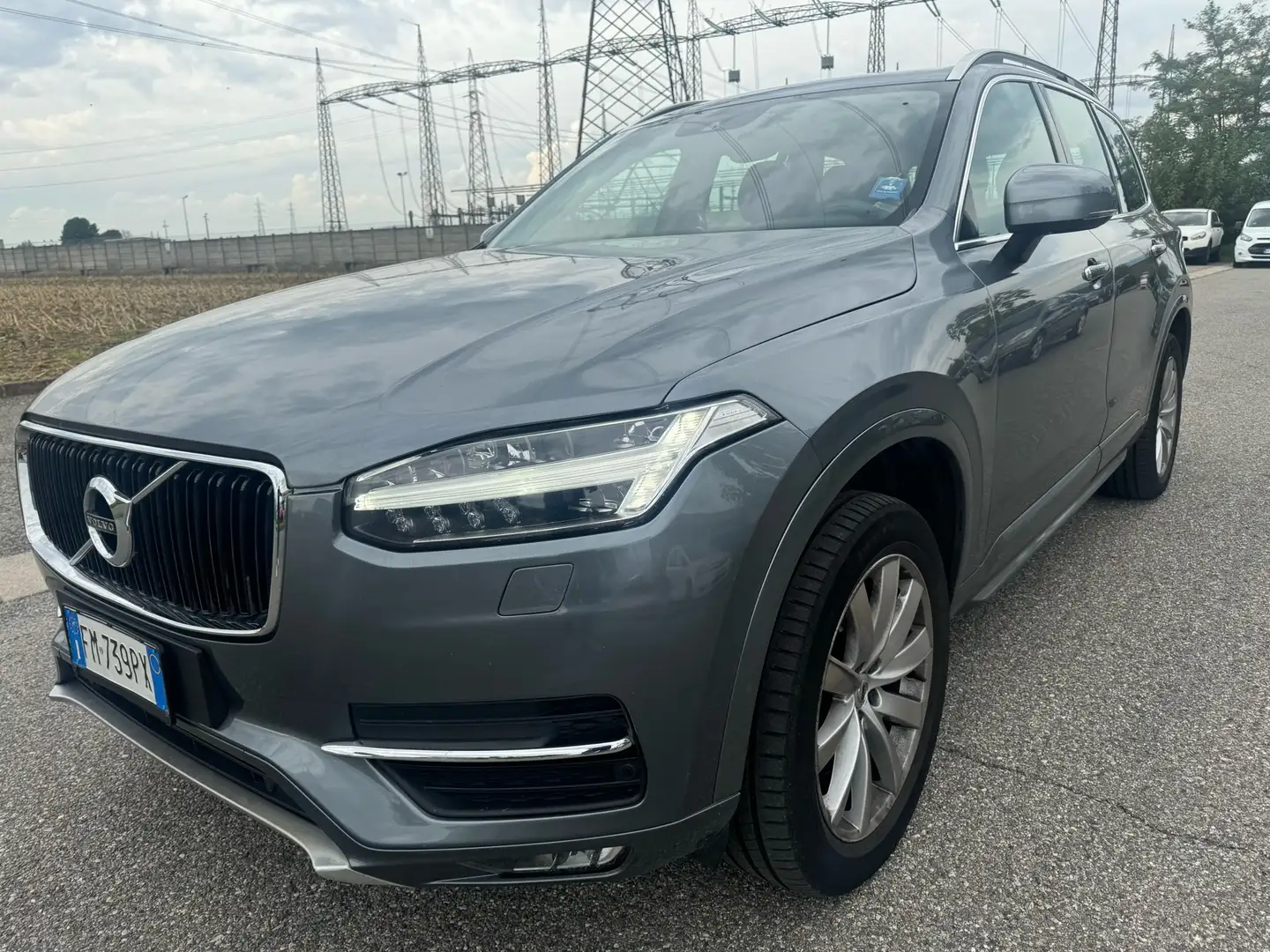Volvo XC90 2.0 d4 Inscriptio Grey - 2
