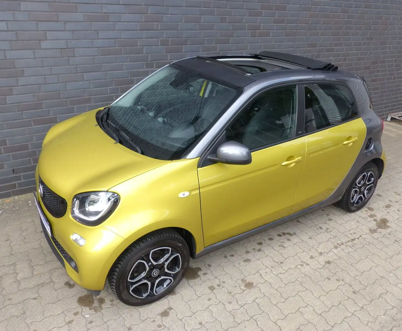 smart forFour Prime Faltdach/Leder/Navi/Kamera/Automat Gelb - 1