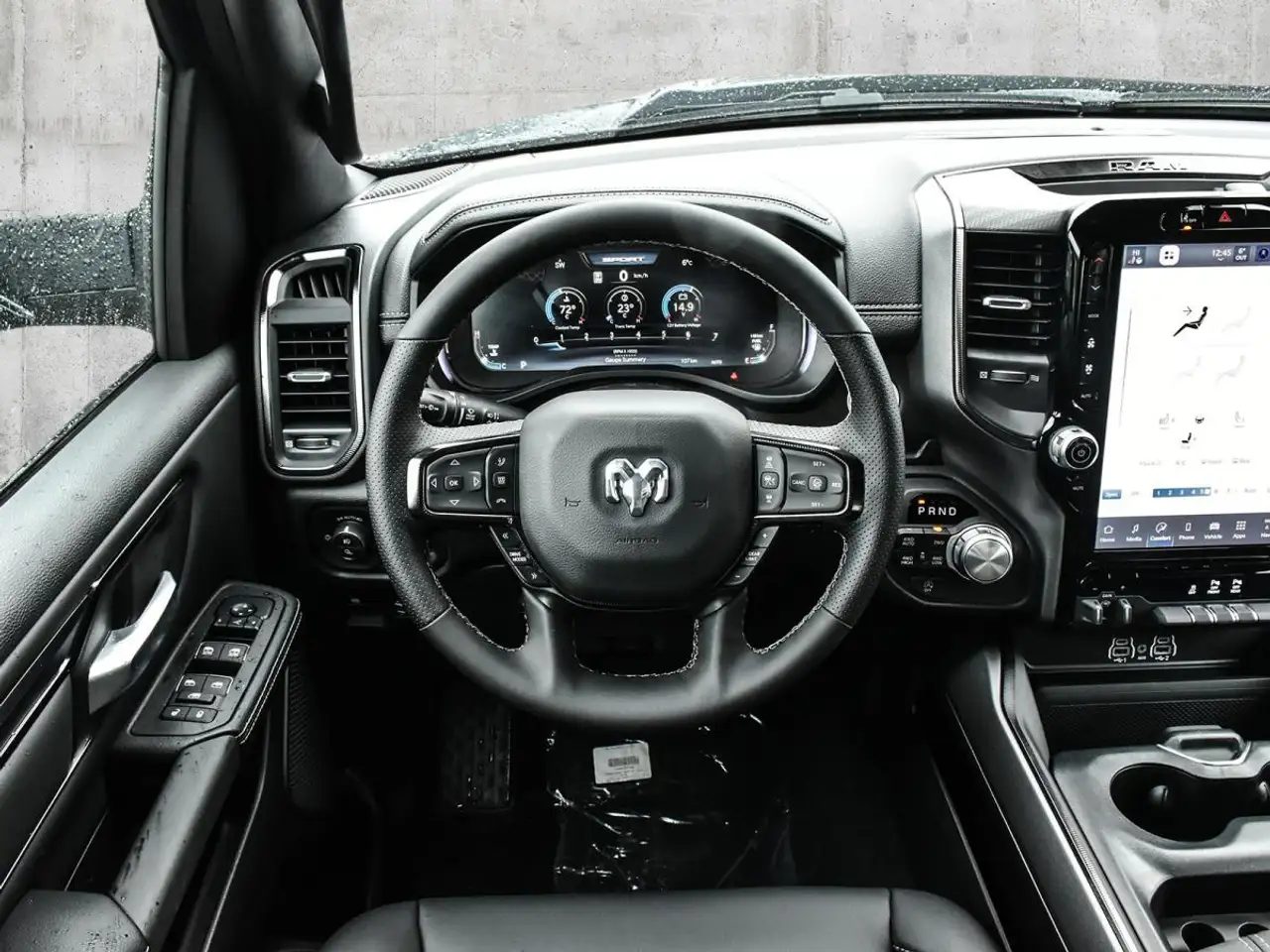 RAM 1500 снимка RAM 1500
