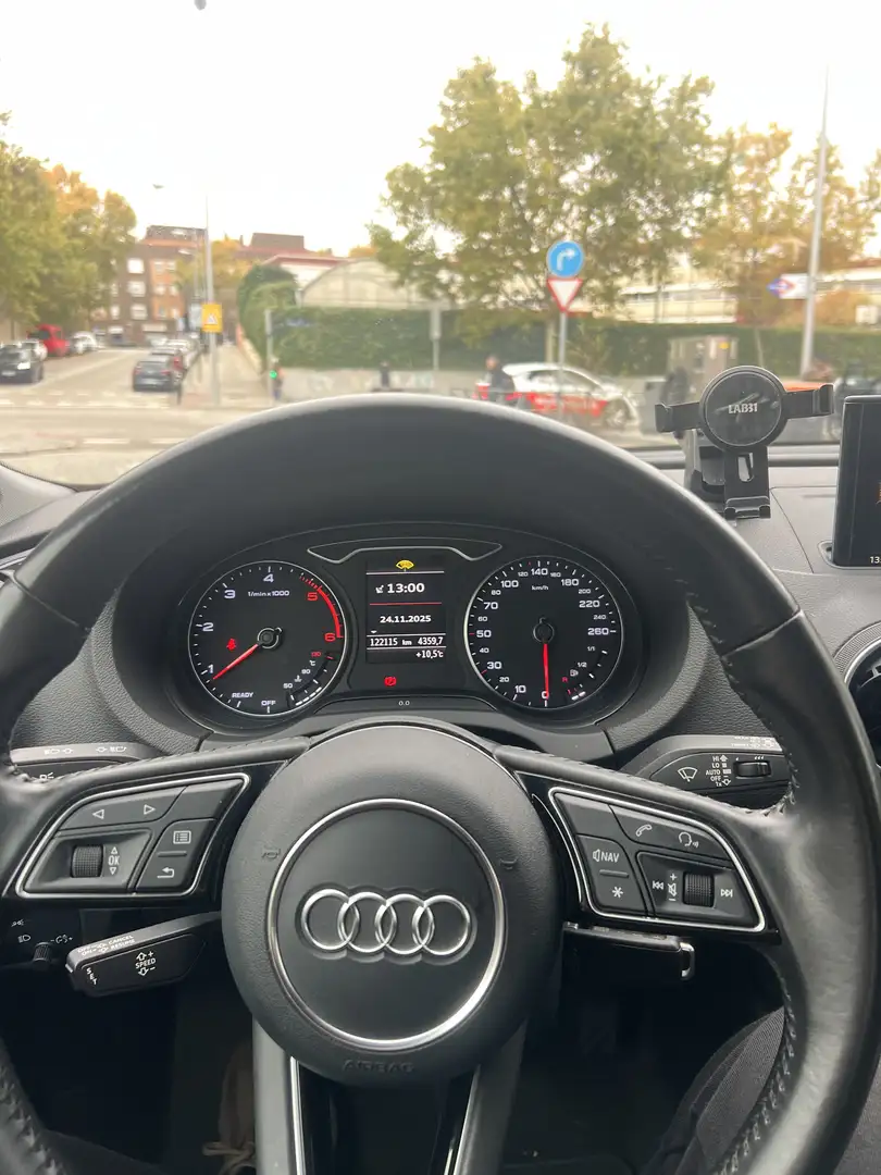 Audi A3 Sportback 1.6TDI Sport Edition 81kW - 1