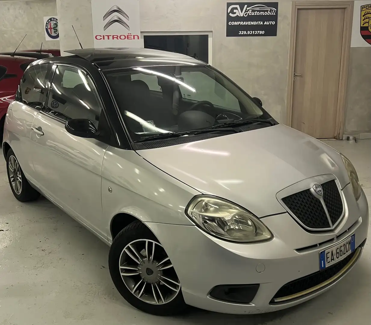 Lancia Ypsilon 1.2 8v Argento - 1