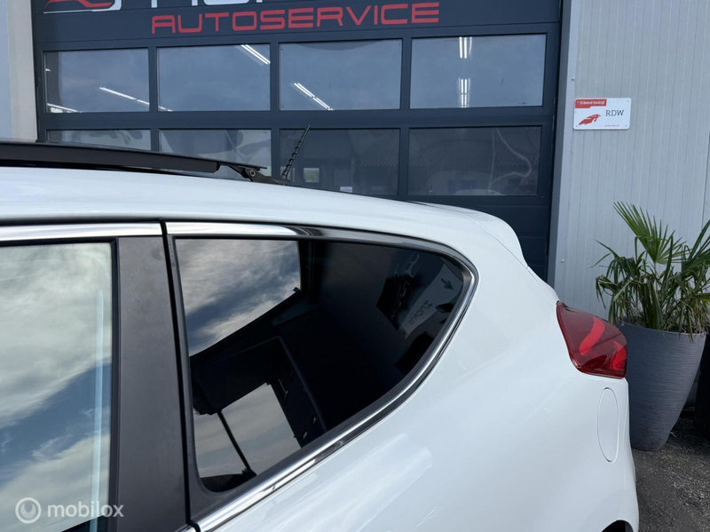 Kia ProCeed / pro_cee'd 1.6 GT Pano Clima Camera Xenon 204pk Uniek! — photo 14