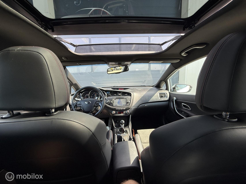 Kia ProCeed / pro_cee'd 1.6 GT Pano Clima Camera Xenon 204pk Uniek! — photo 37