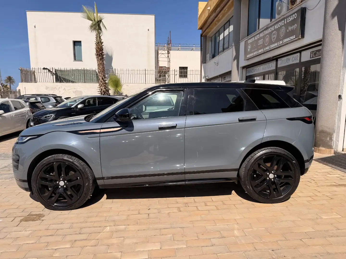 Land Rover Range Rover Evoque 2.2 TD4 LAUNCH EDITION - foto 2