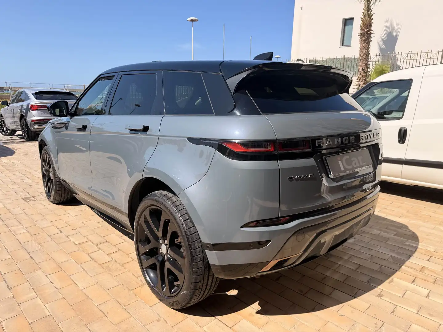 Land Rover Range Rover Evoque 2.2 TD4 LAUNCH EDITION - foto 3