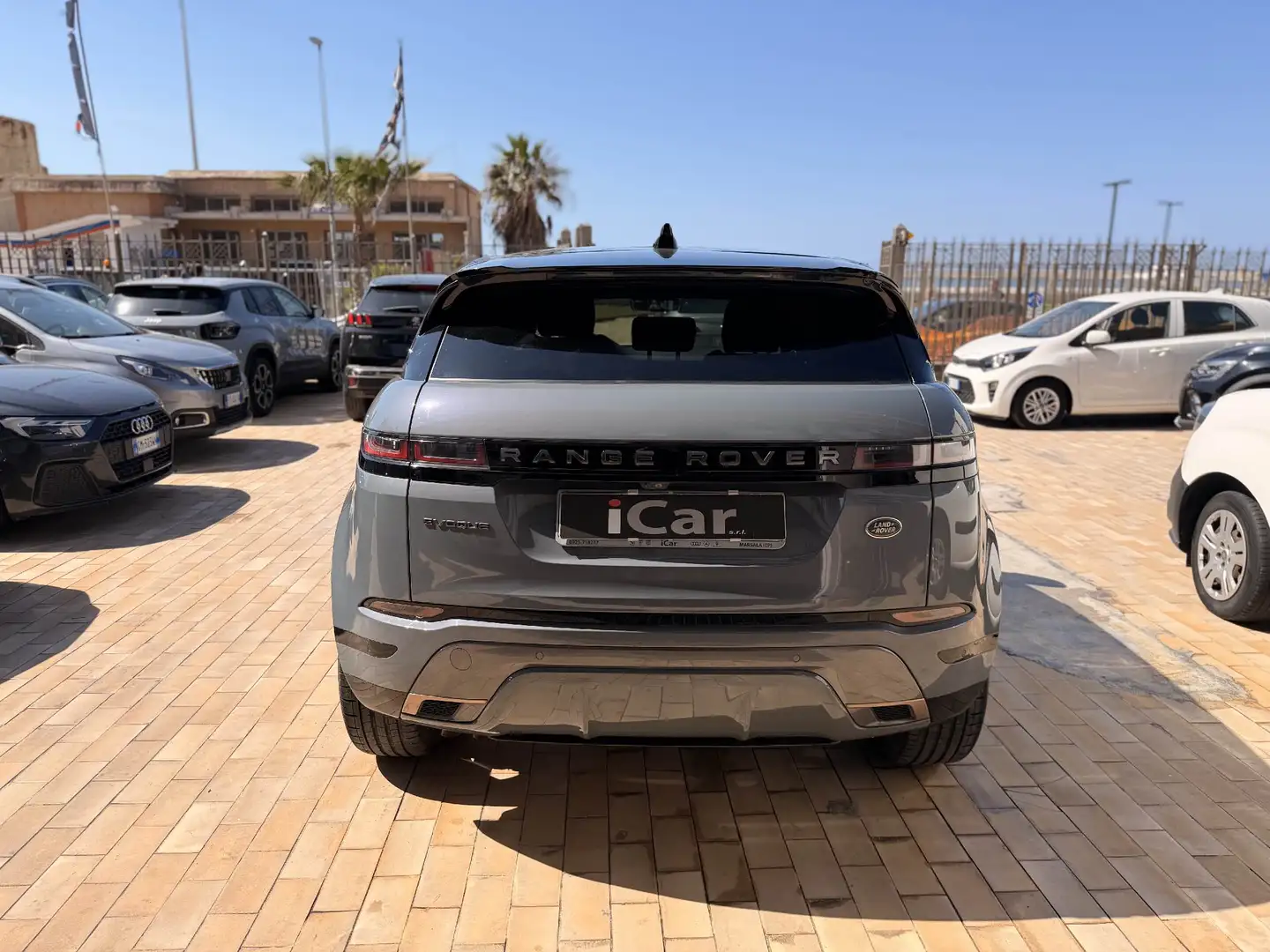 Land Rover Range Rover Evoque 2.2 TD4 LAUNCH EDITION - foto 4