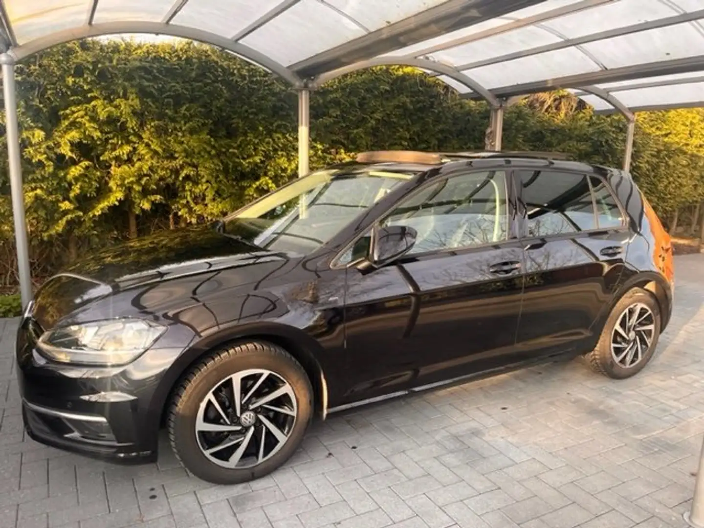 Volkswagen Golf 1.6 CR TDi BMT Join,Pano Dak,Digitaal dachbord Zwart - 2