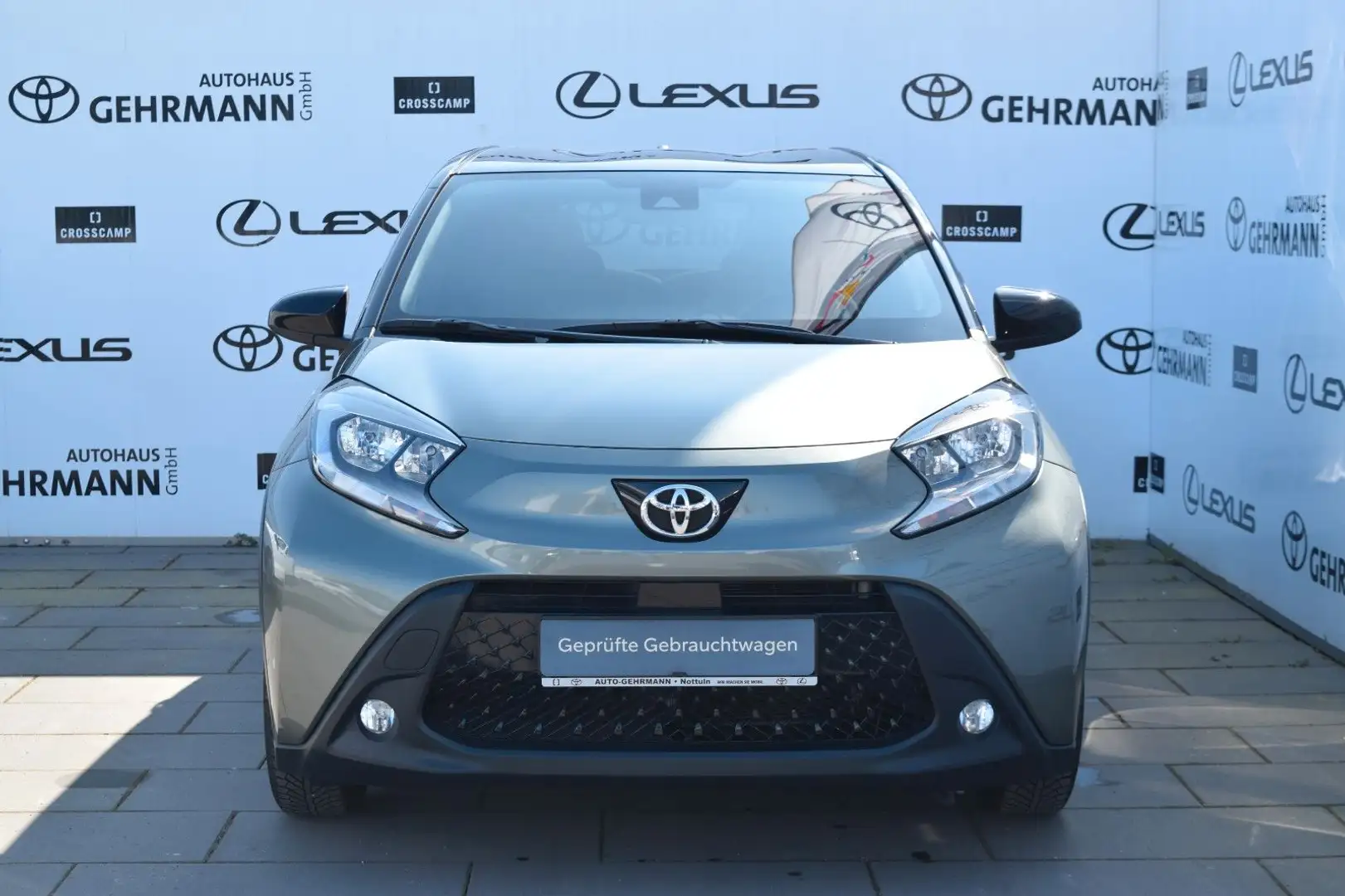 Toyota Aygo X Pulse *SHZ* Grün - 2
