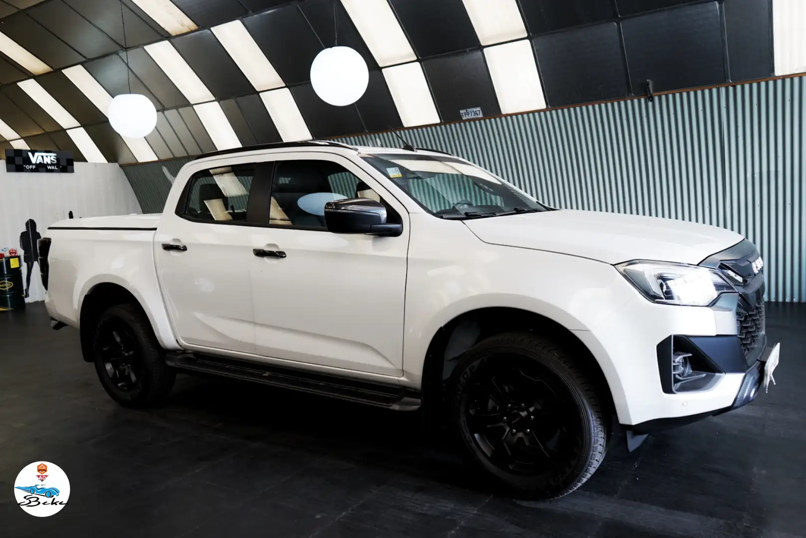 Isuzu D-Max CREW N60 NITRO SPORT 4X4 A/T 4 PLACES / PAS DE MAL Blanc - 2