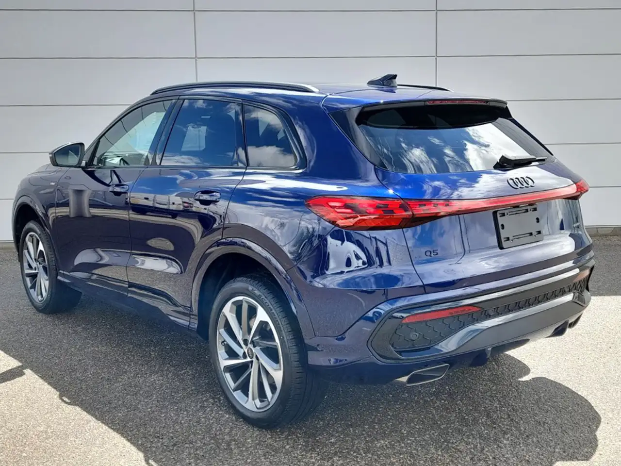 Audi Q5 снимка Audi Q5