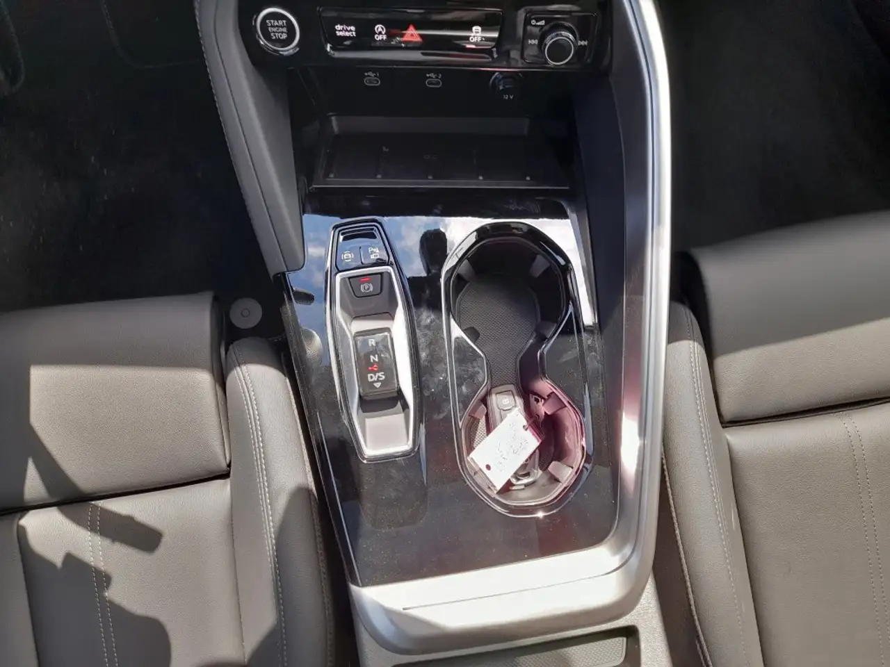 Audi Q5 снимка Audi Q5