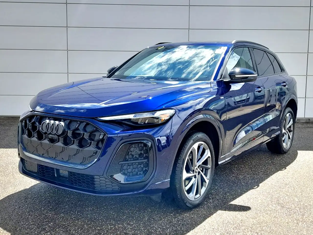 Audi Q5 снимка Audi Q5