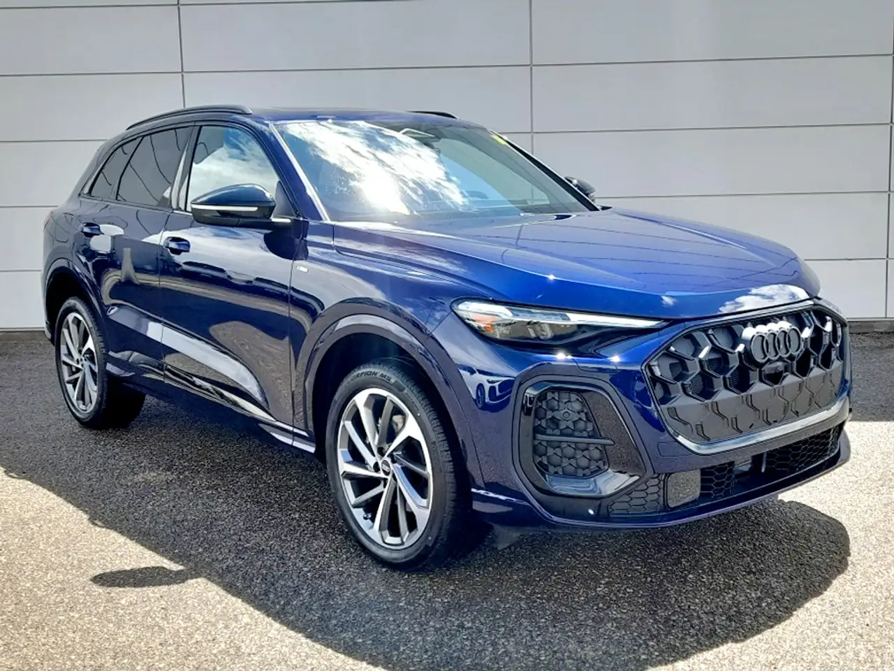 Audi Q5 снимка Audi Q5