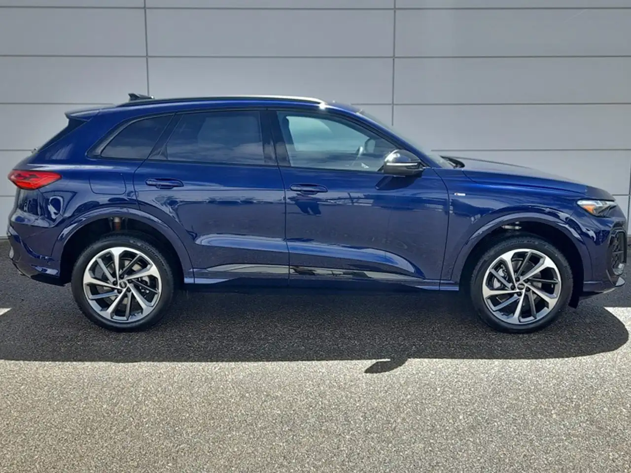 Audi Q5 снимка Audi Q5